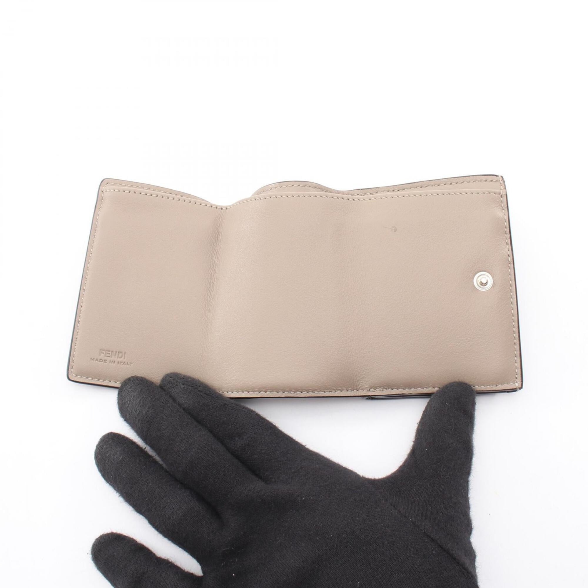 Fendi Beige Leather Wallet (Tri-Fold) (Pre-Owned)