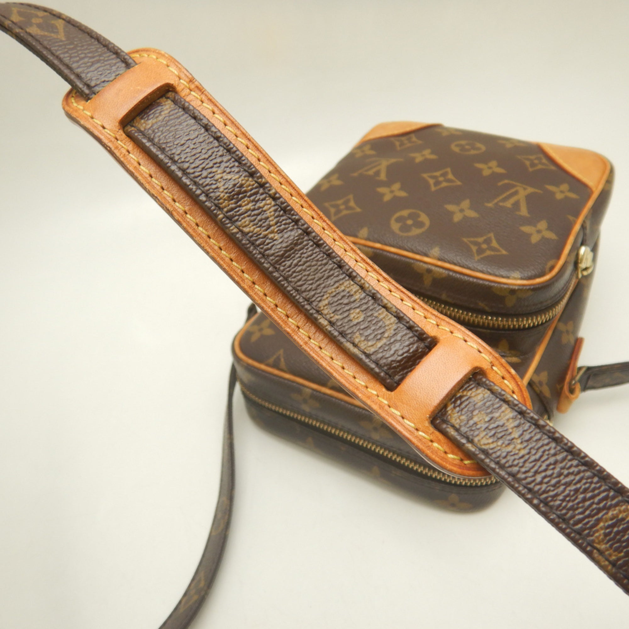 Louis Vuitton Monogram Brown Monogram Shoulder Bag (Pre-Owned)