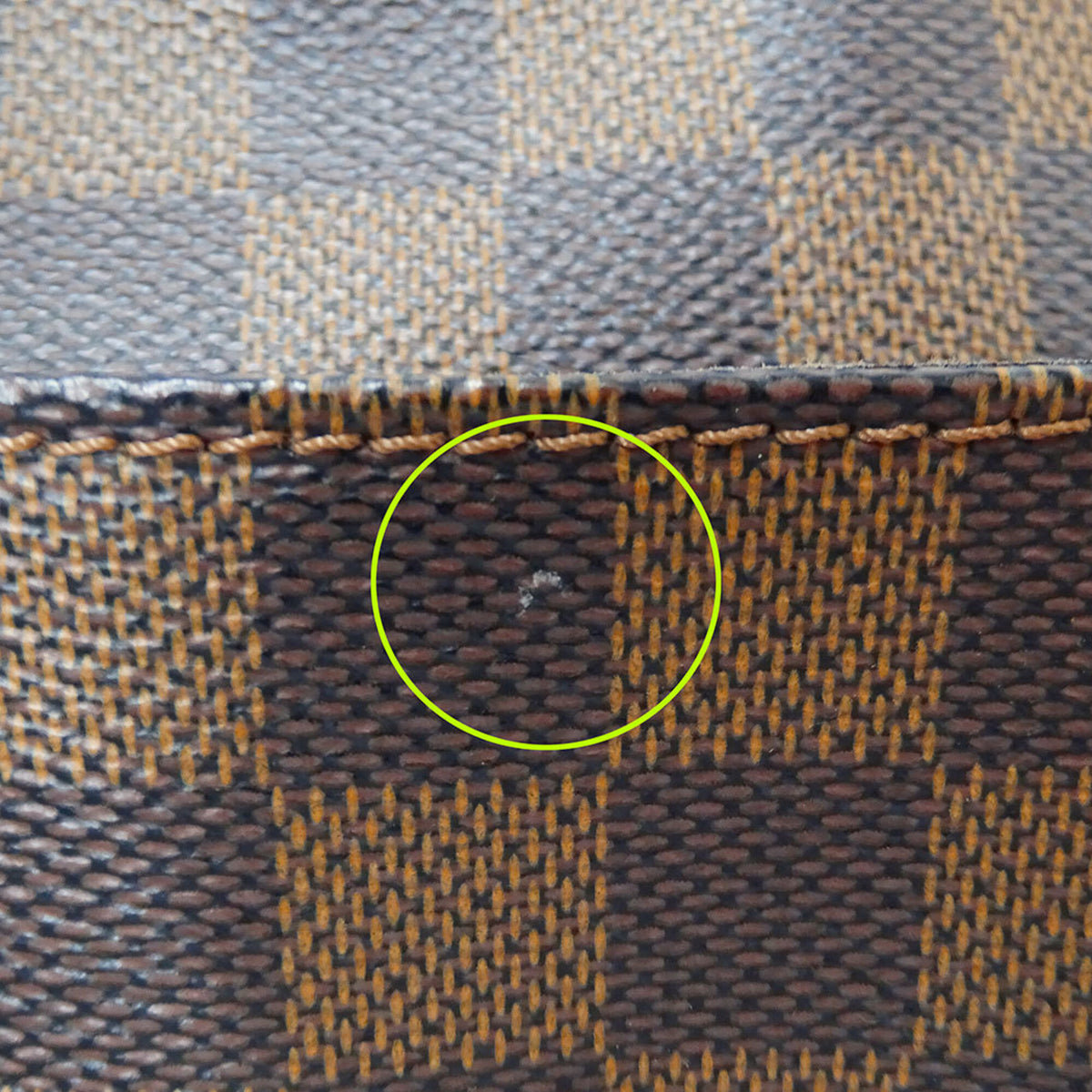 Louis Vuitton Damier Brown Damier Canvas Handbag (Pre-Owned)