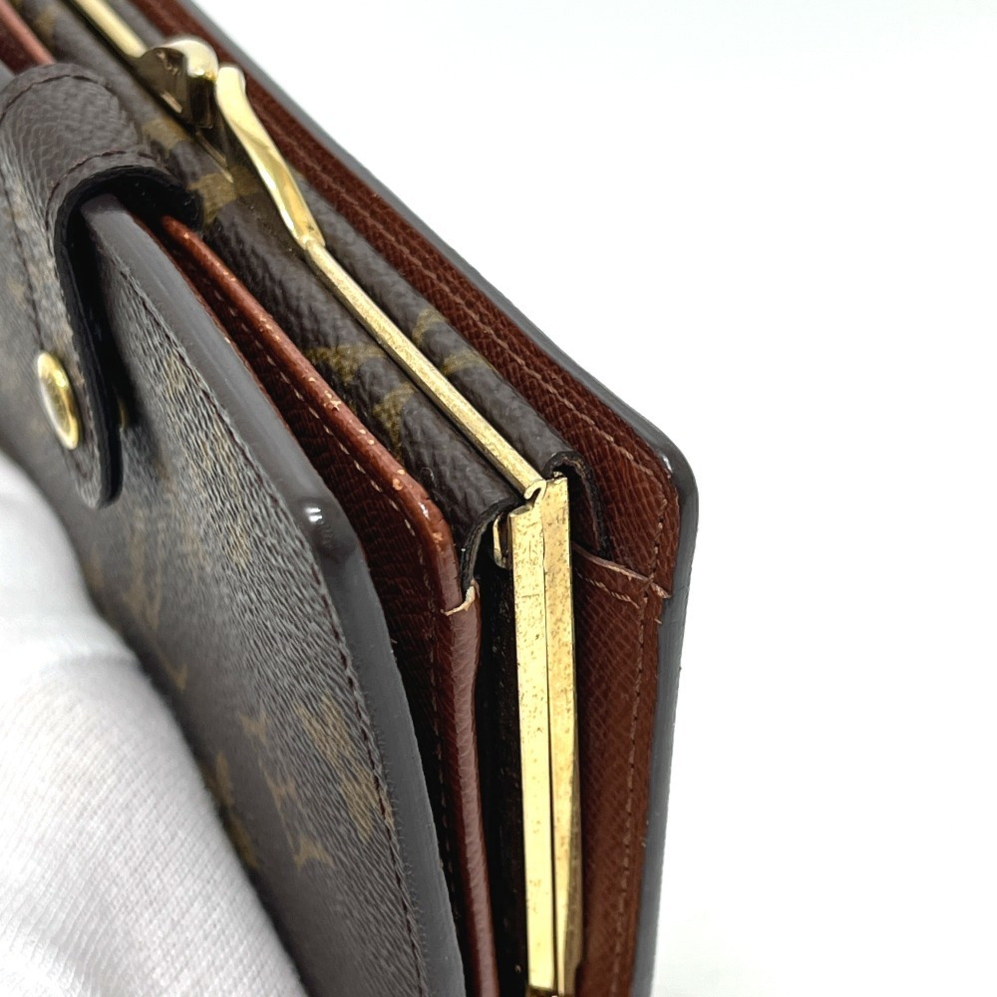 Louis Vuitton Brown Monogram Canvas Wallet (Bi-Fold) (Pre-Owned)