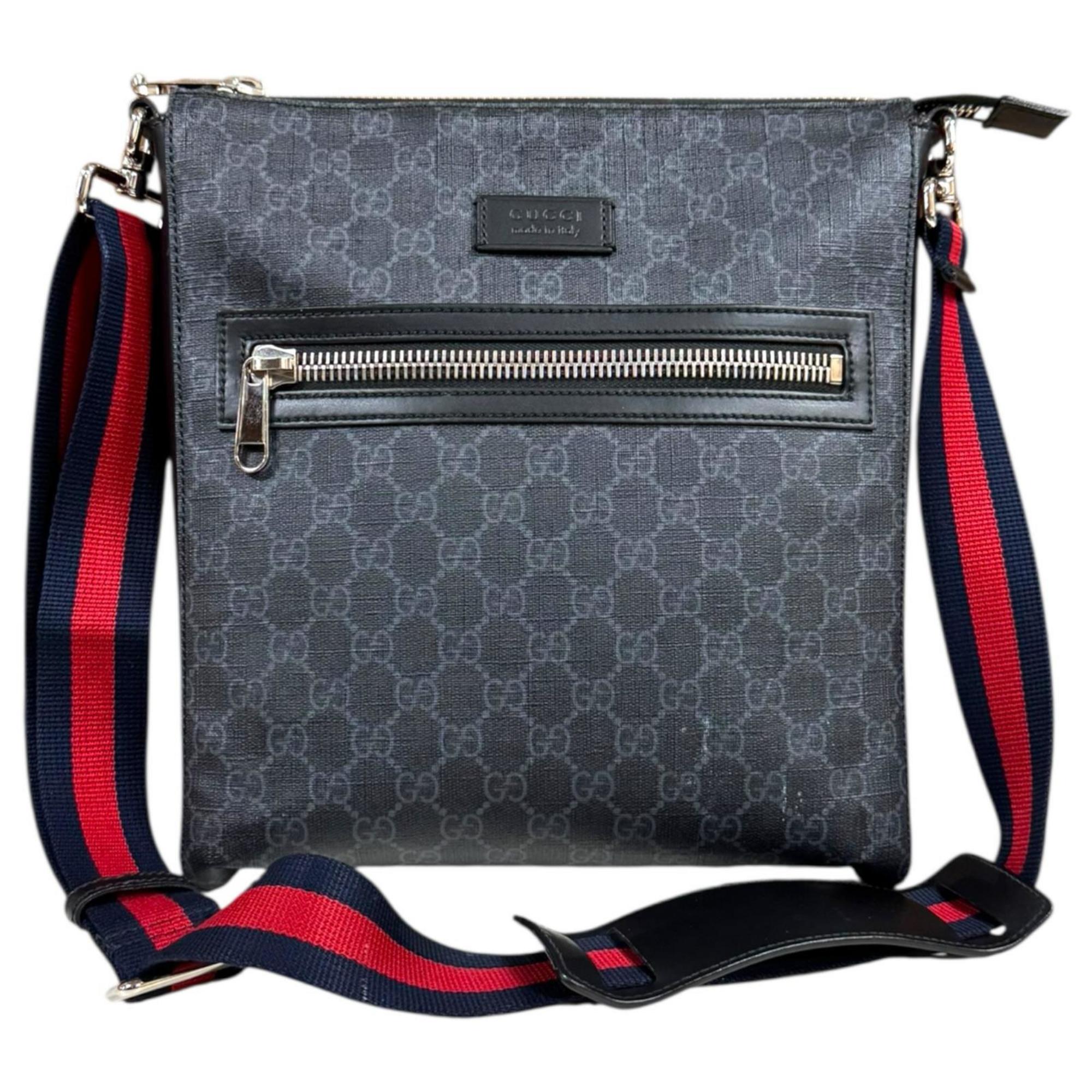 Gucci Black Gg Supreme Shoulder Bag (Pre-Owned)