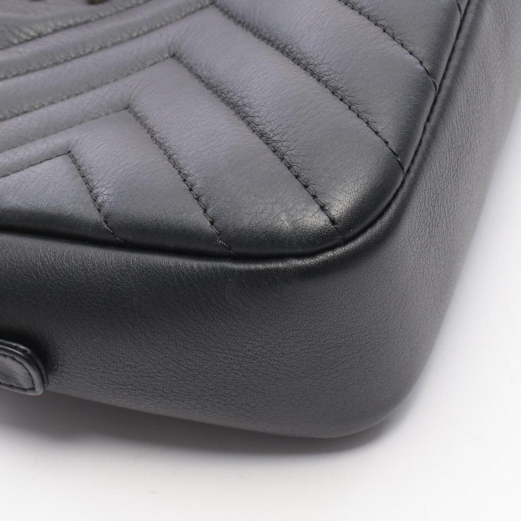 Chanel Black Leather Handbag Shoulder Bag (Pre-Owned)