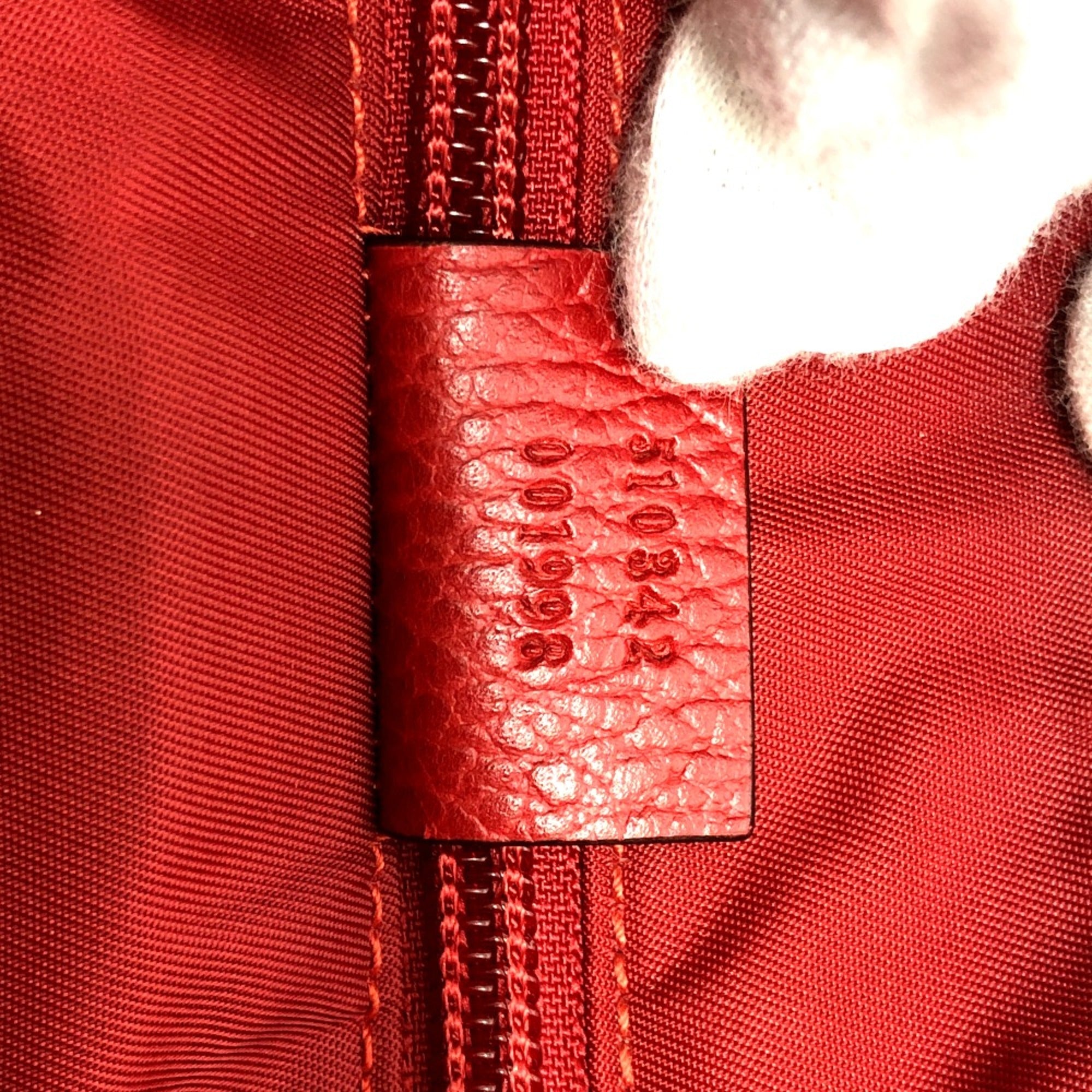 Gucci Red Other Shoulder Bag (Pre-Owned)