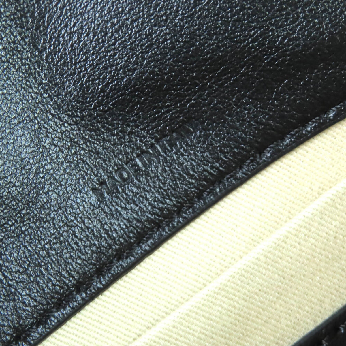 Marni Black Leather Shoulder Bag (Pre-Owned)