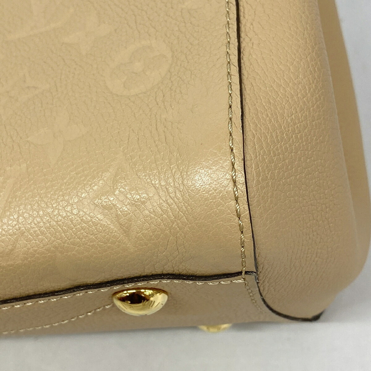 Louis Vuitton Dune Handbag (Pre-Owned)