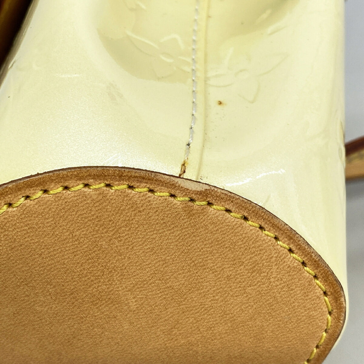 Louis Vuitton Pearl Shoulder Bag (Pre-Owned)