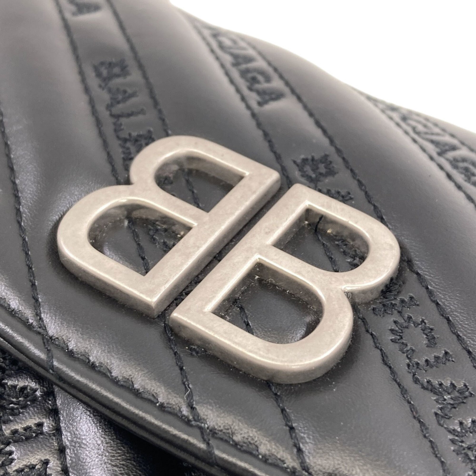 Balenciaga Black Leather Shoulder Bag (Pre-Owned)