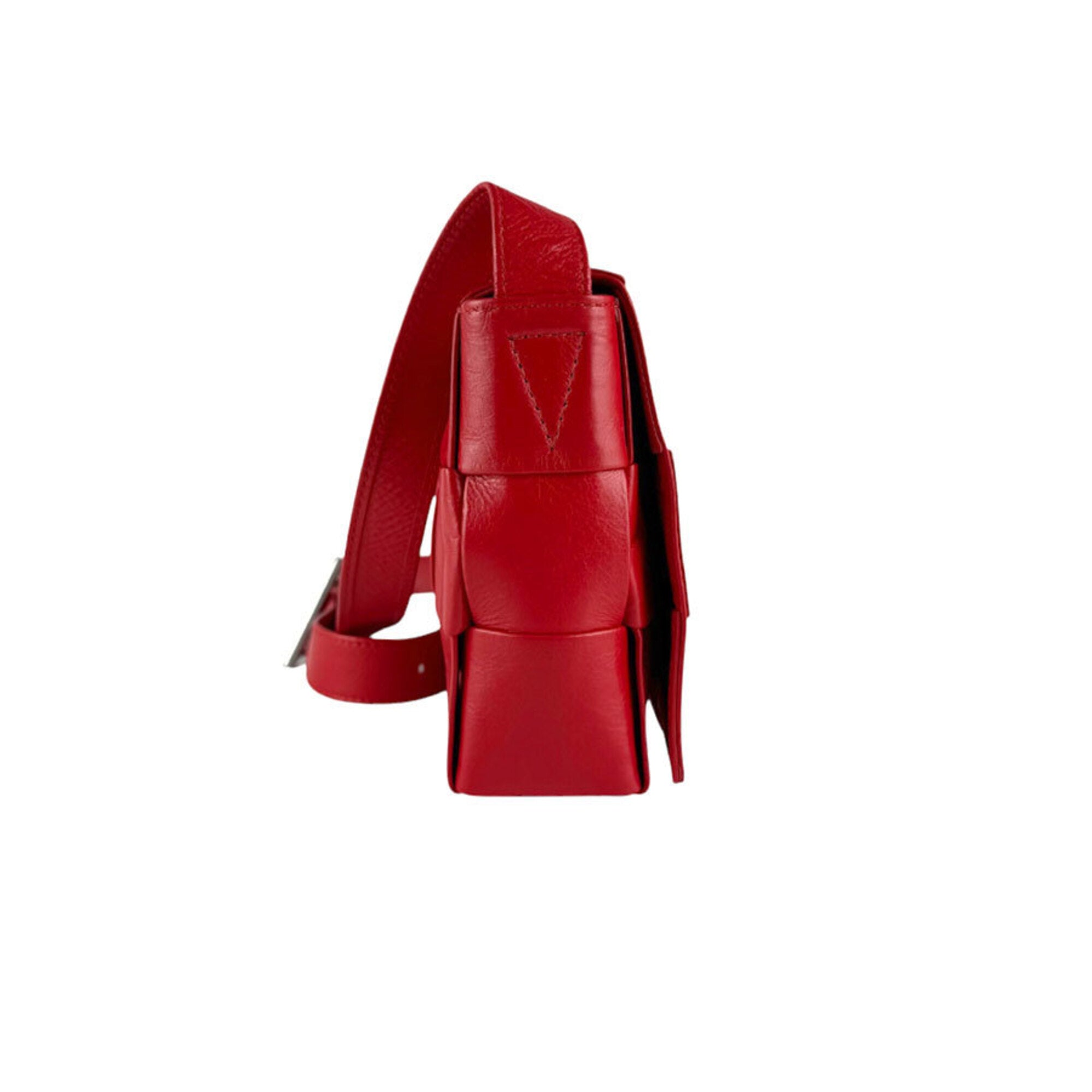 Bottega Veneta Red Color Leather Shoulder Bag (Pre-Owned)