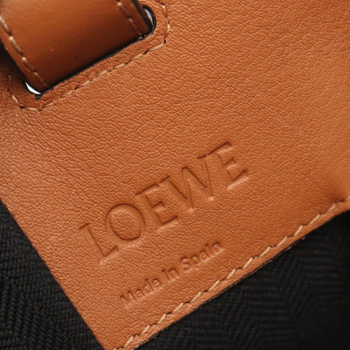 Loewe Brown Leather Handbag (Pre-Owned)