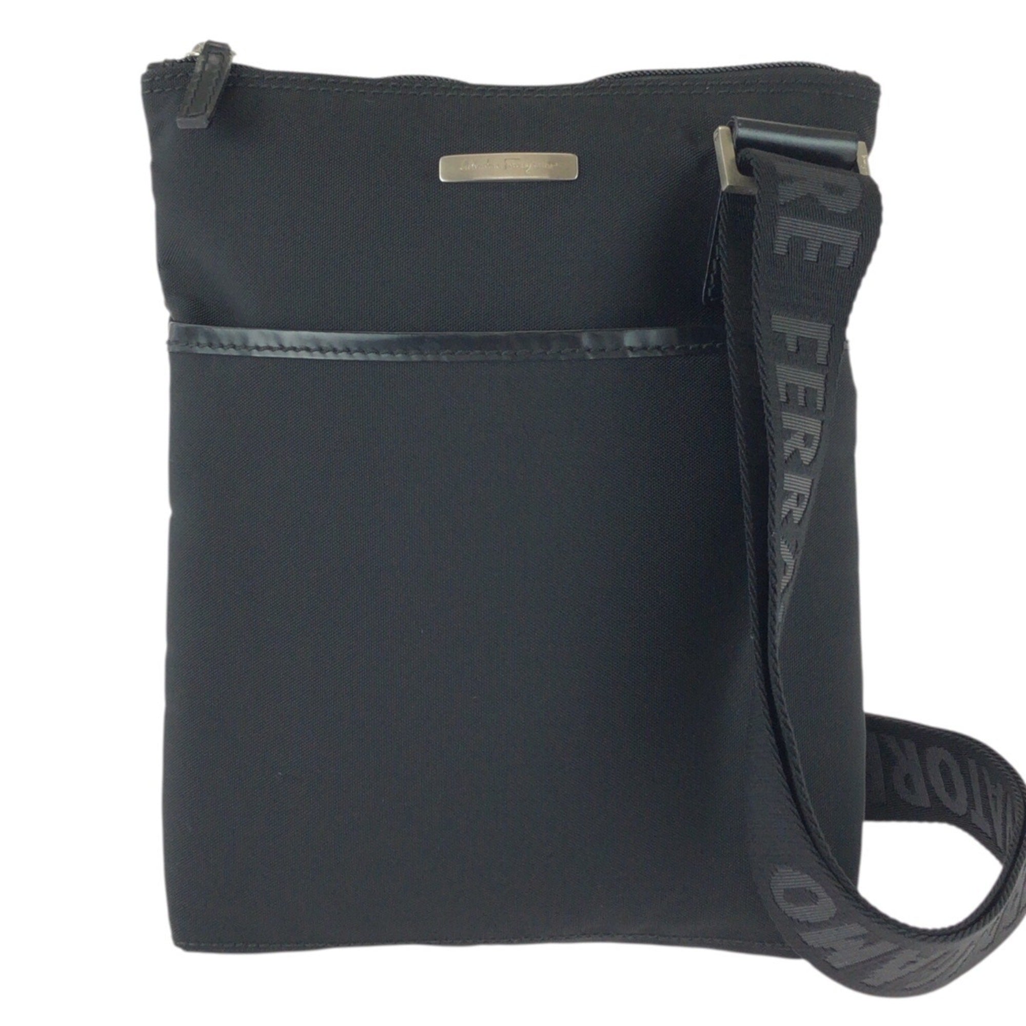 Salvatore Ferragamo Black Nylon Leather Shoulder Bag (Pre-Owned)