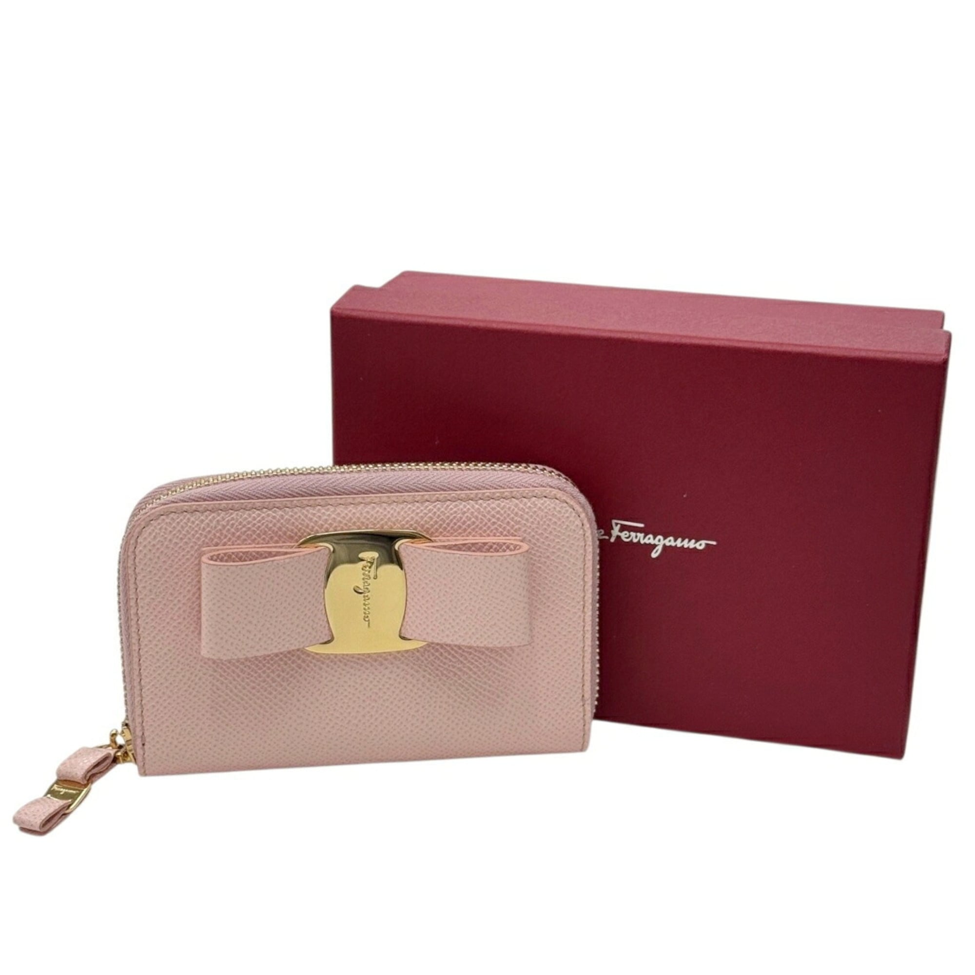 Salvatore Ferragamo Light Pink Leather Coin Purse/Coin Case (Pre-Owned)