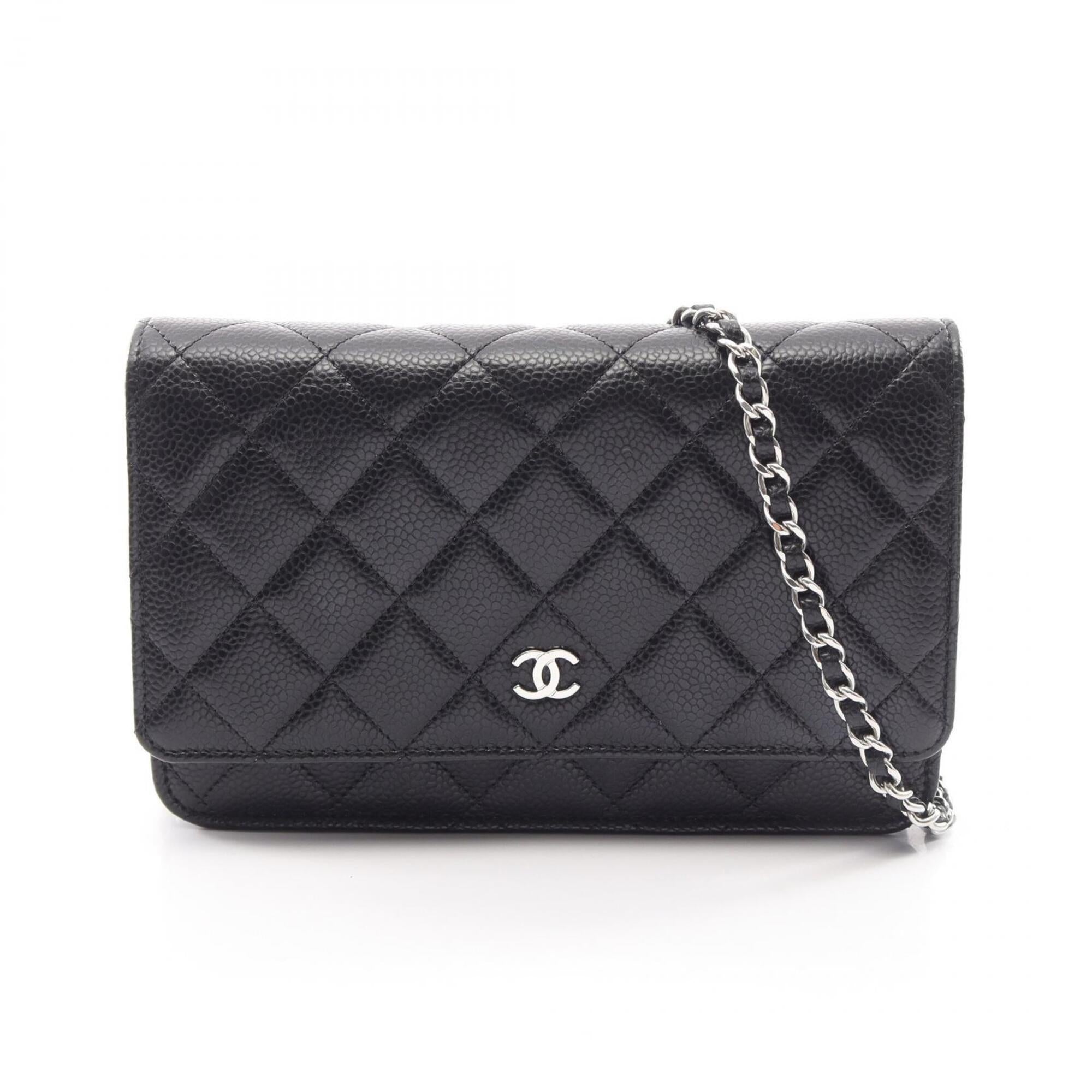 Chanel Black Grained Calfskin Handbag Shoulder Bag (Pre-Owned)