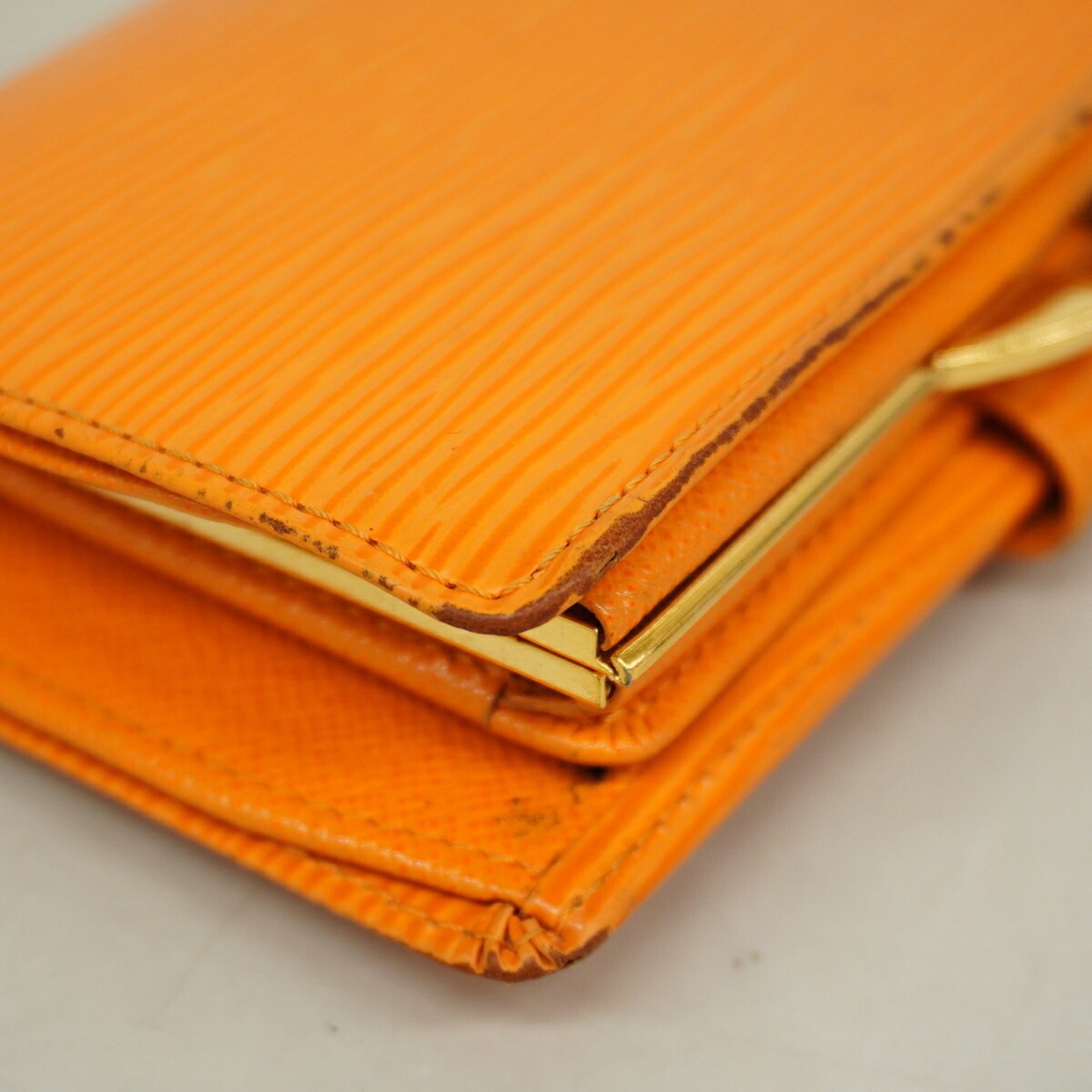 Louis Vuitton Mandarin Wallet (Bi-Fold) (Pre-Owned)