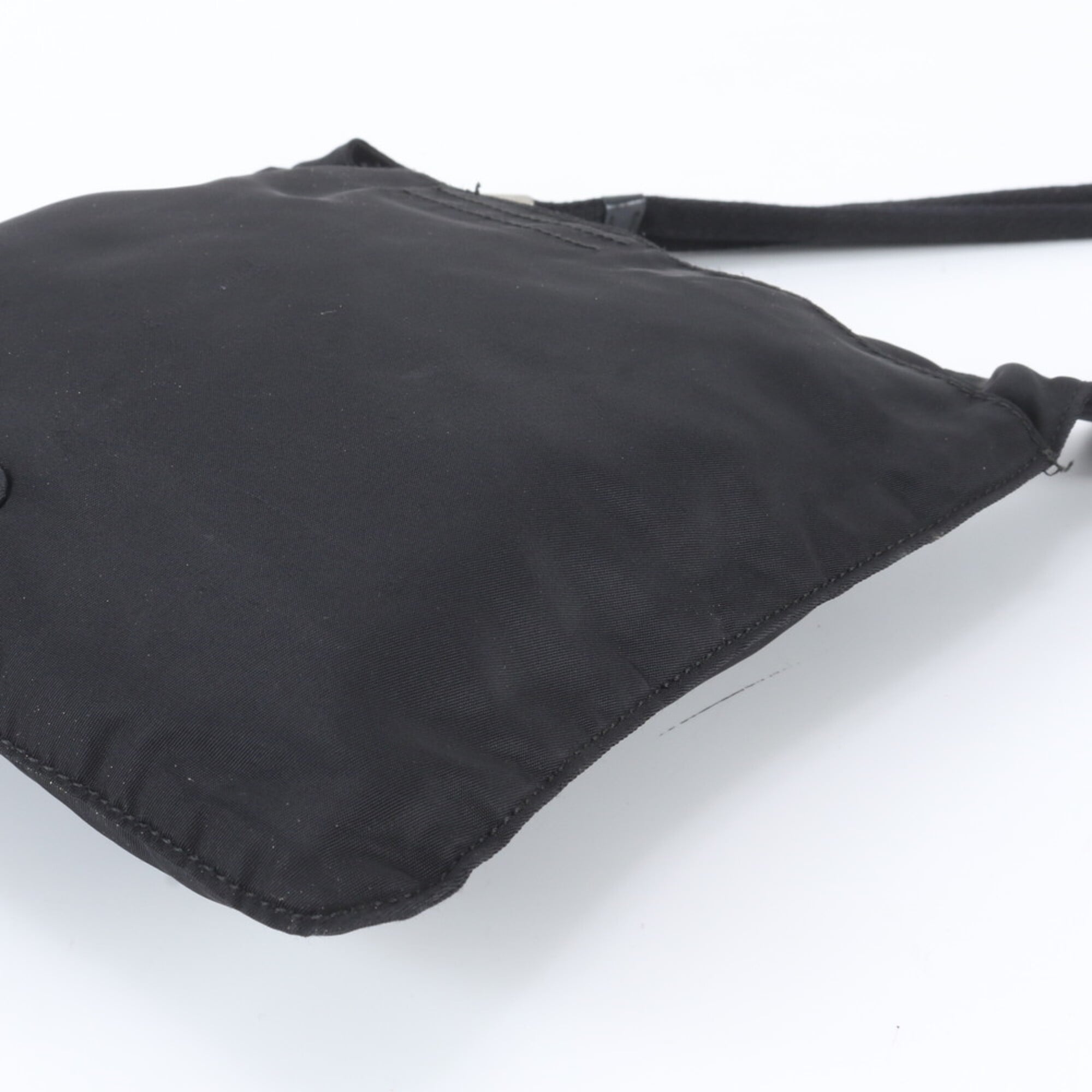 Prada Black Nylon Leather Shoulder Bag (Pre-Owned)