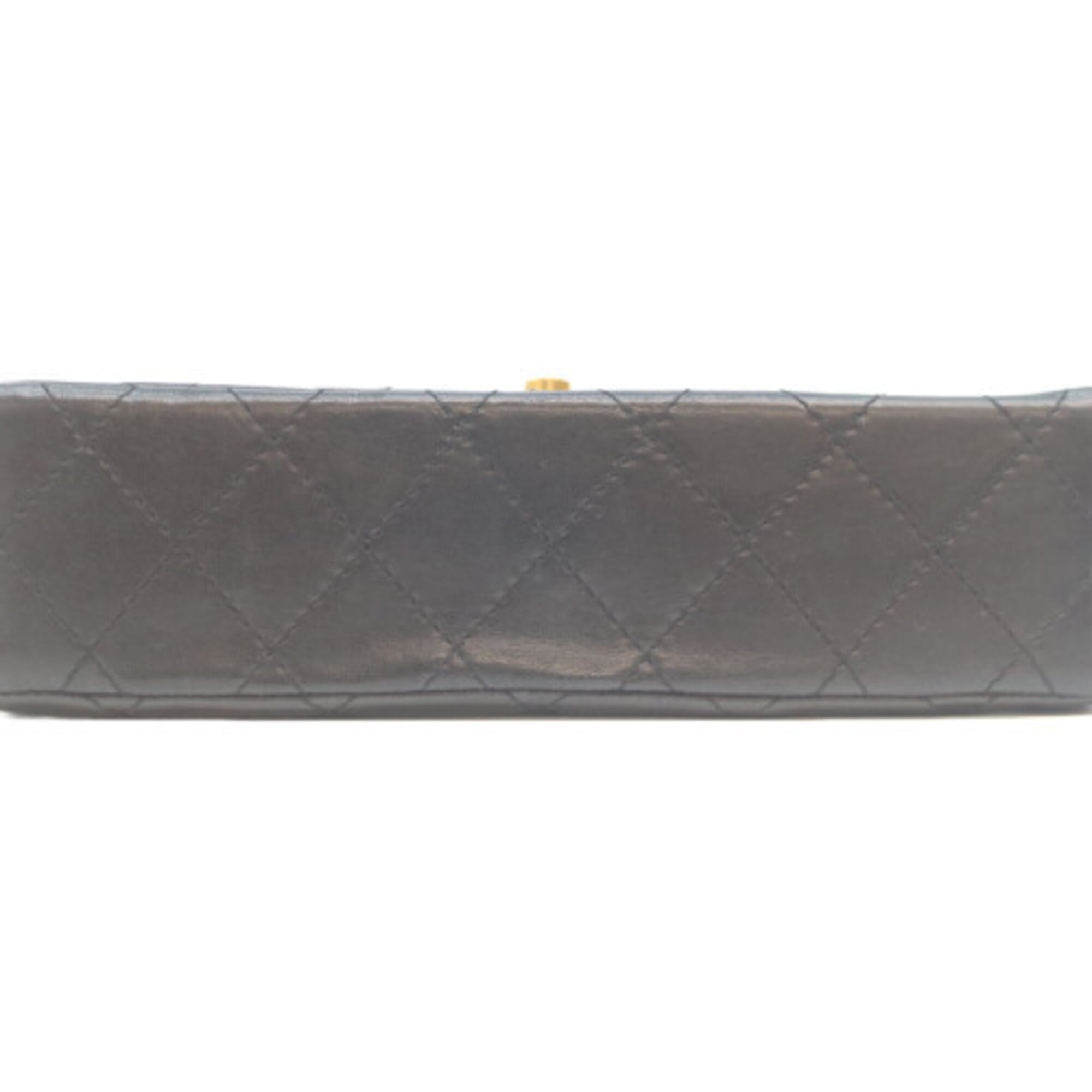 Chanel Black Leather Shoulder Bag (Pre-Owned)
