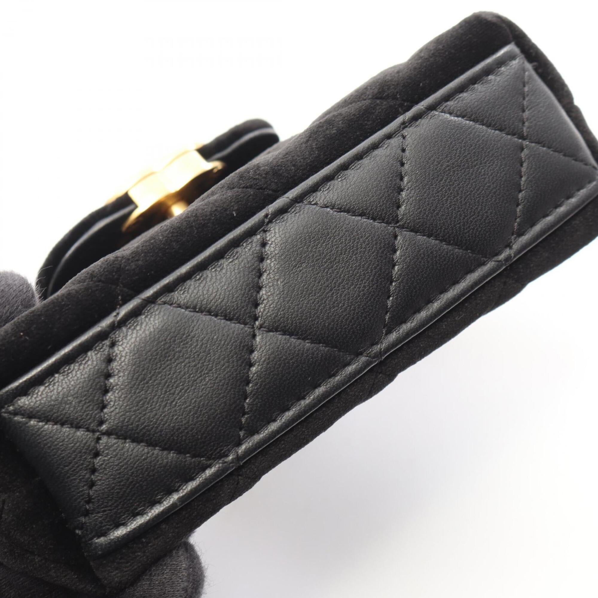 Chanel Black Fabric Handbag Shoulder Bag (Pre-Owned)