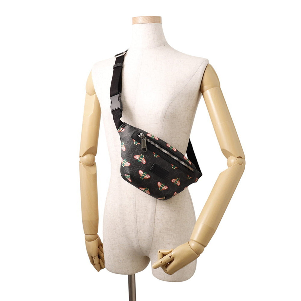 Gucci Black Gg Supreme Leather Sling Bag (Pre-Owned)
