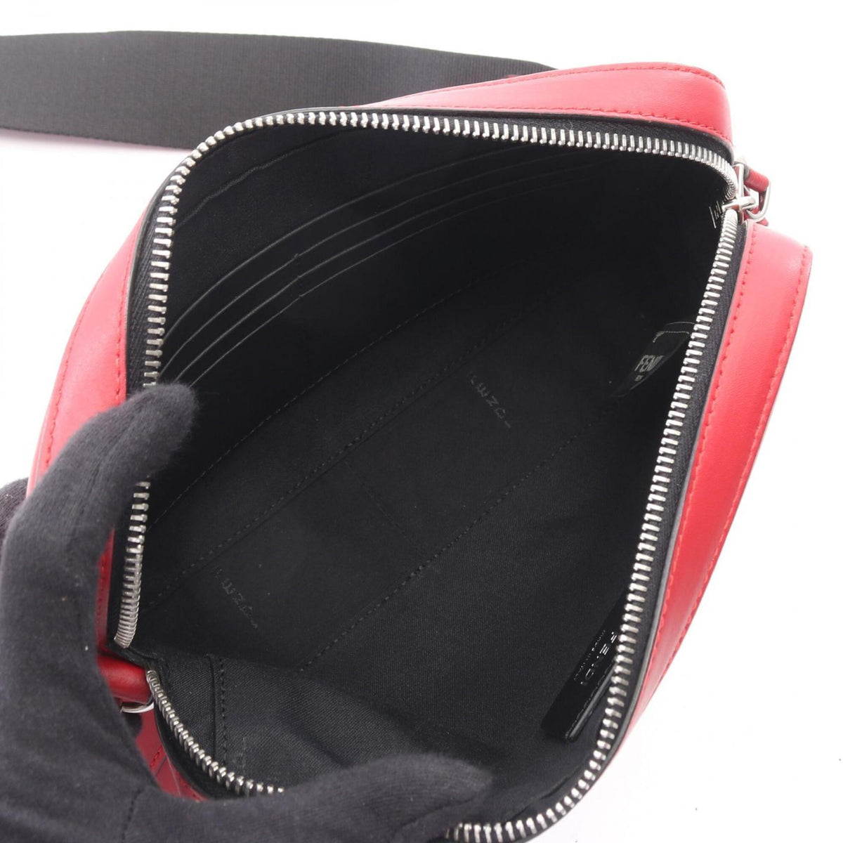 Fendi Red Color Leather Handbag Shoulder Bag (Pre-Owned)