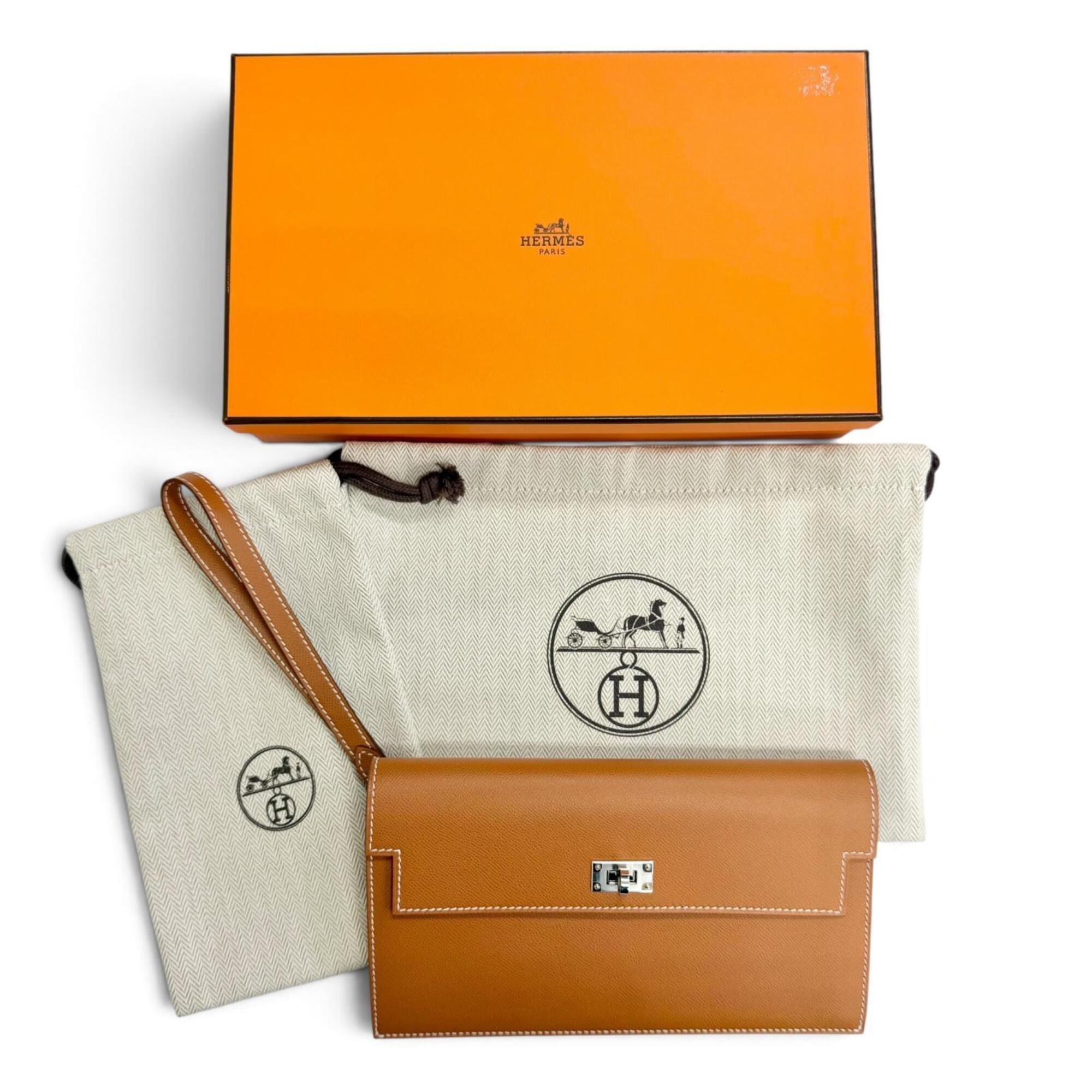 Hermes Gold Long Wallet (Bi-Fold) (Pre-Owned)