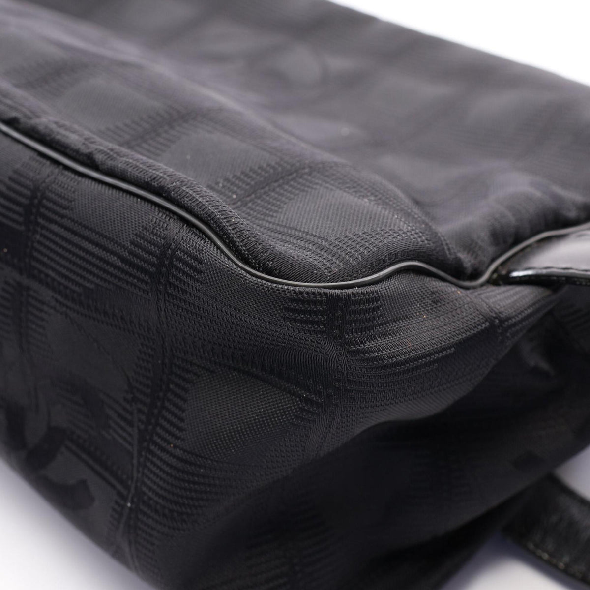 Chanel Nylon Canvas Leather Clutch Bag Handbag (Pre-Owned)