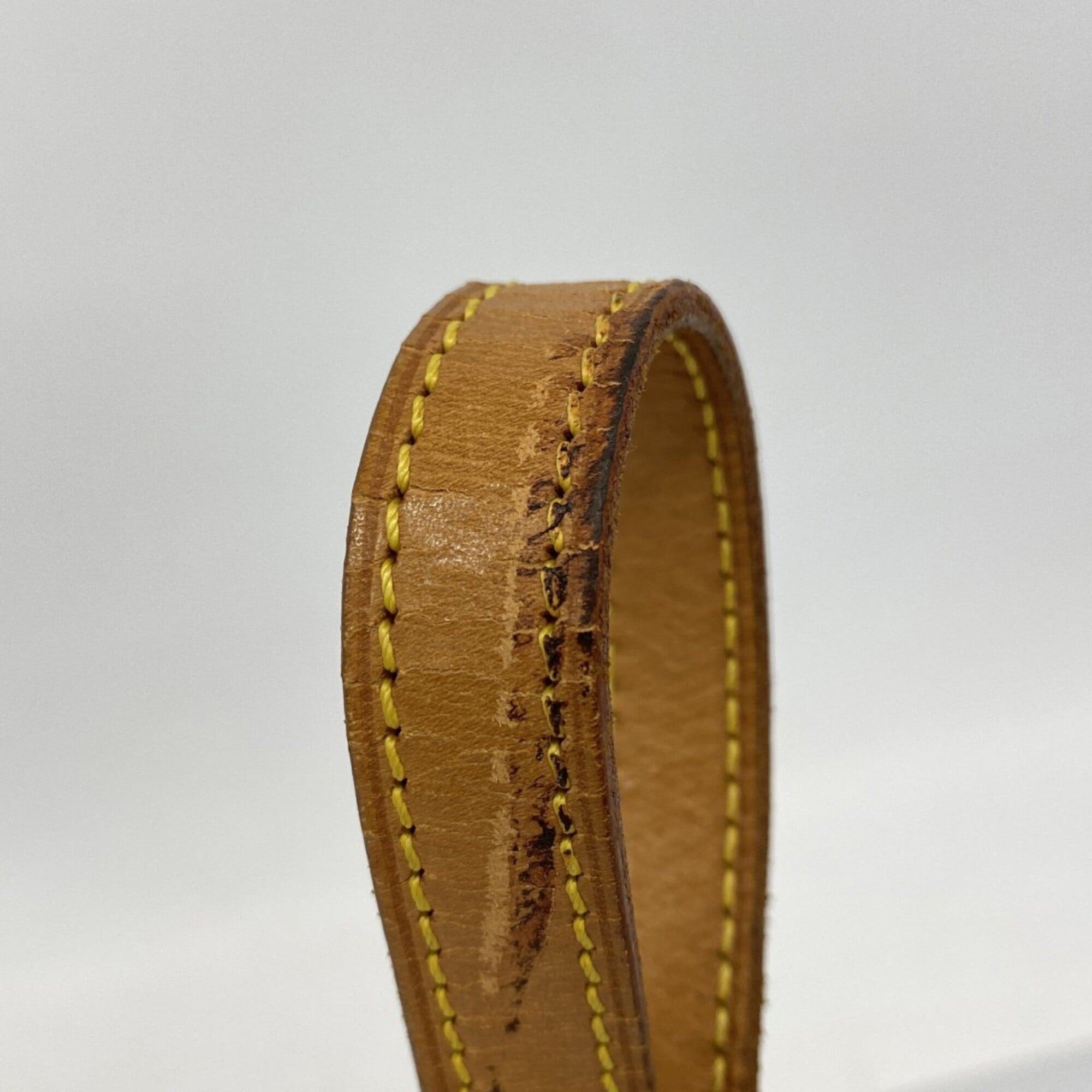 Louis Vuitton Brown Shoulder Bag (Pre-Owned)
