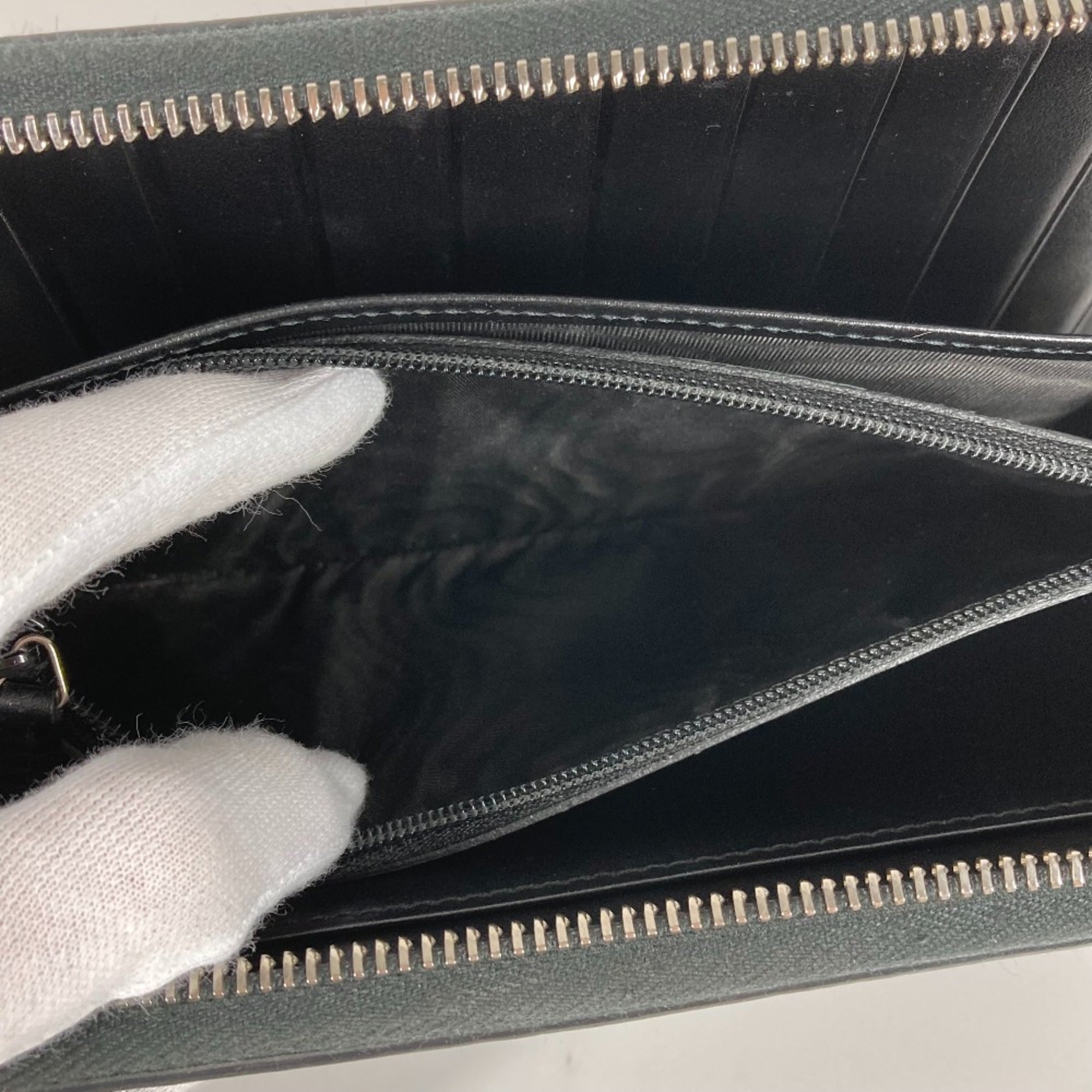Gucci Black Leather Long Wallet (Bi-Fold) (Pre-Owned)