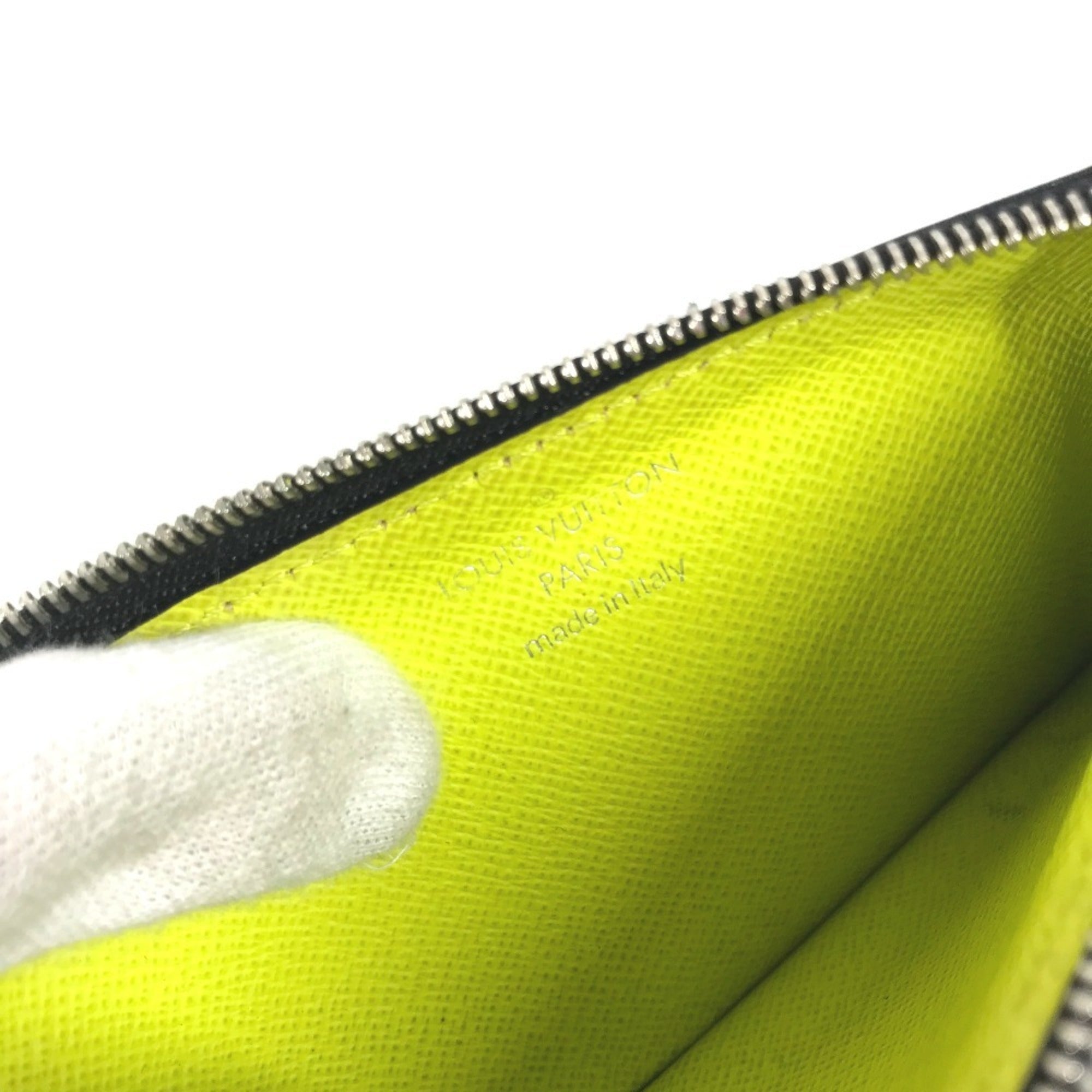 Louis Vuitton Taigarama Yellow Monogram Taiga Leather Coin Purse/Coin Case (Pre-Owned)