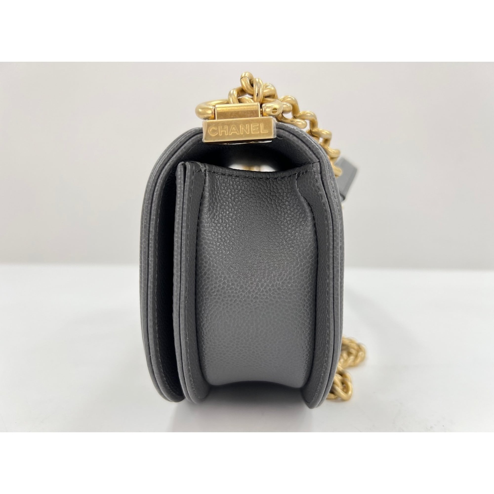 Chanel Boy Chanel Gray Shoulder Bag (Pre-Owned)