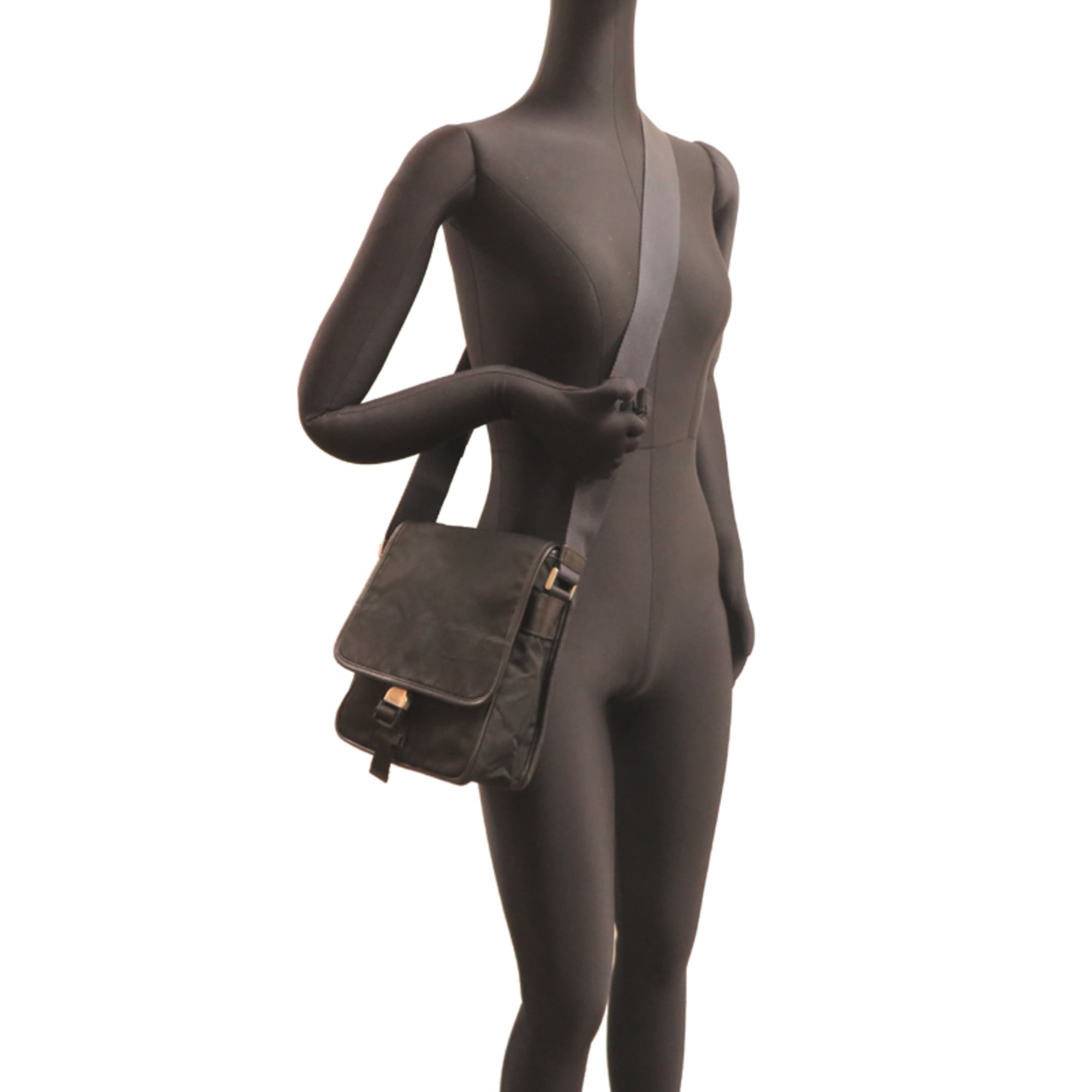 Prada Black Nylon Shoulder Bag (Pre-Owned)