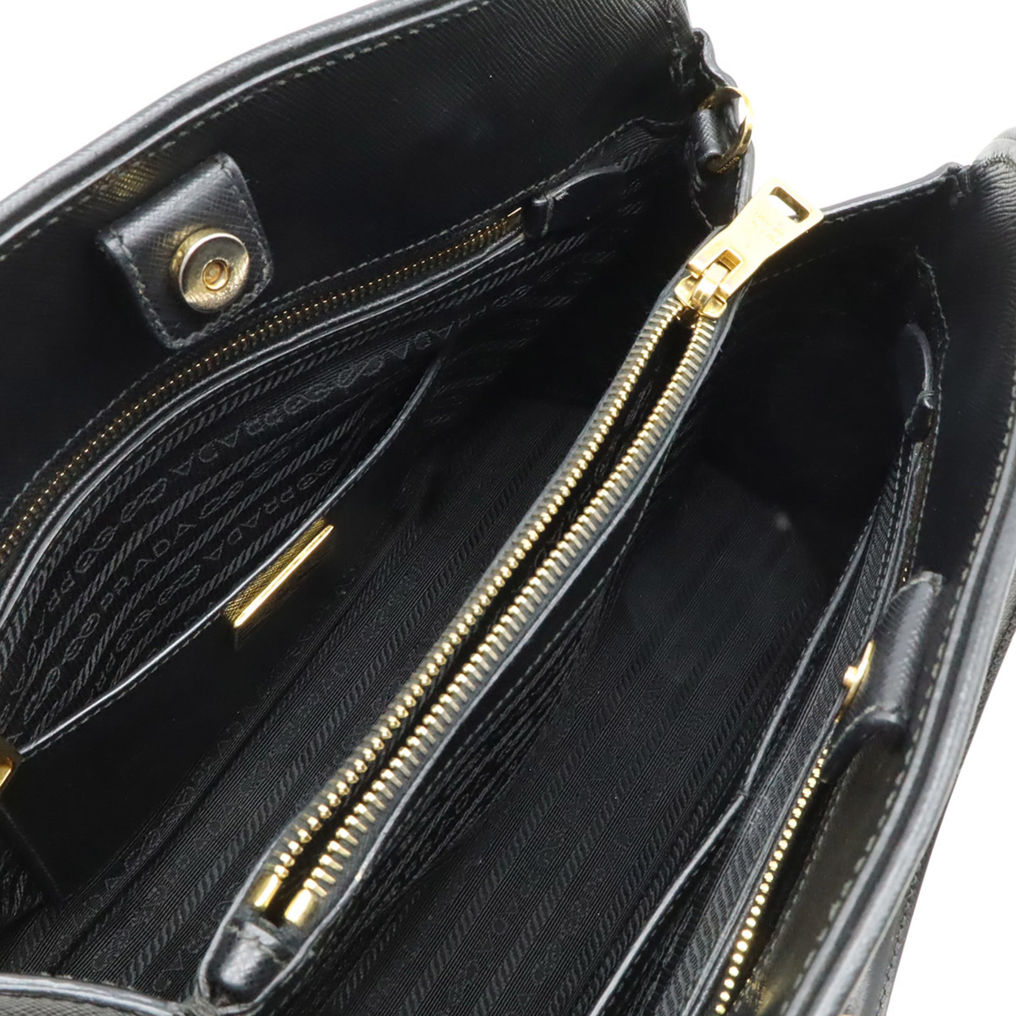 Prada Black Nero Leather Handbag Shoulder Bag (Pre-Owned)