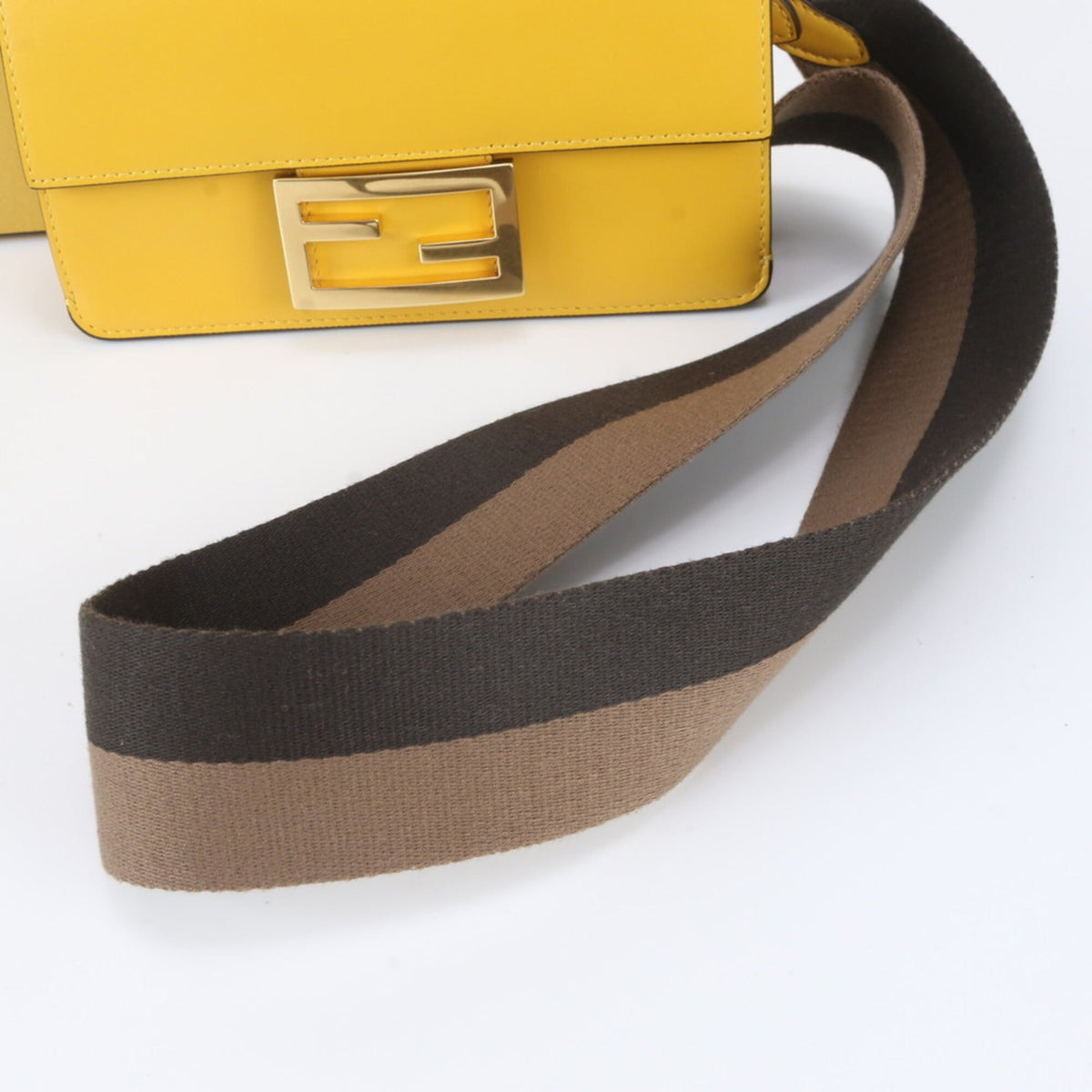 Fendi Yellow Leather Crossbody Bag Shoulder Bag (Pre-Owned)