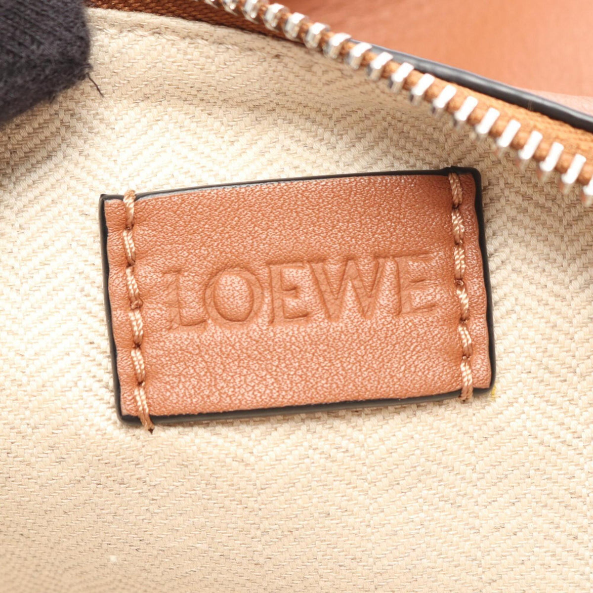 Loewe Brown Leather Handbag Shoulder Bag (Pre-Owned)