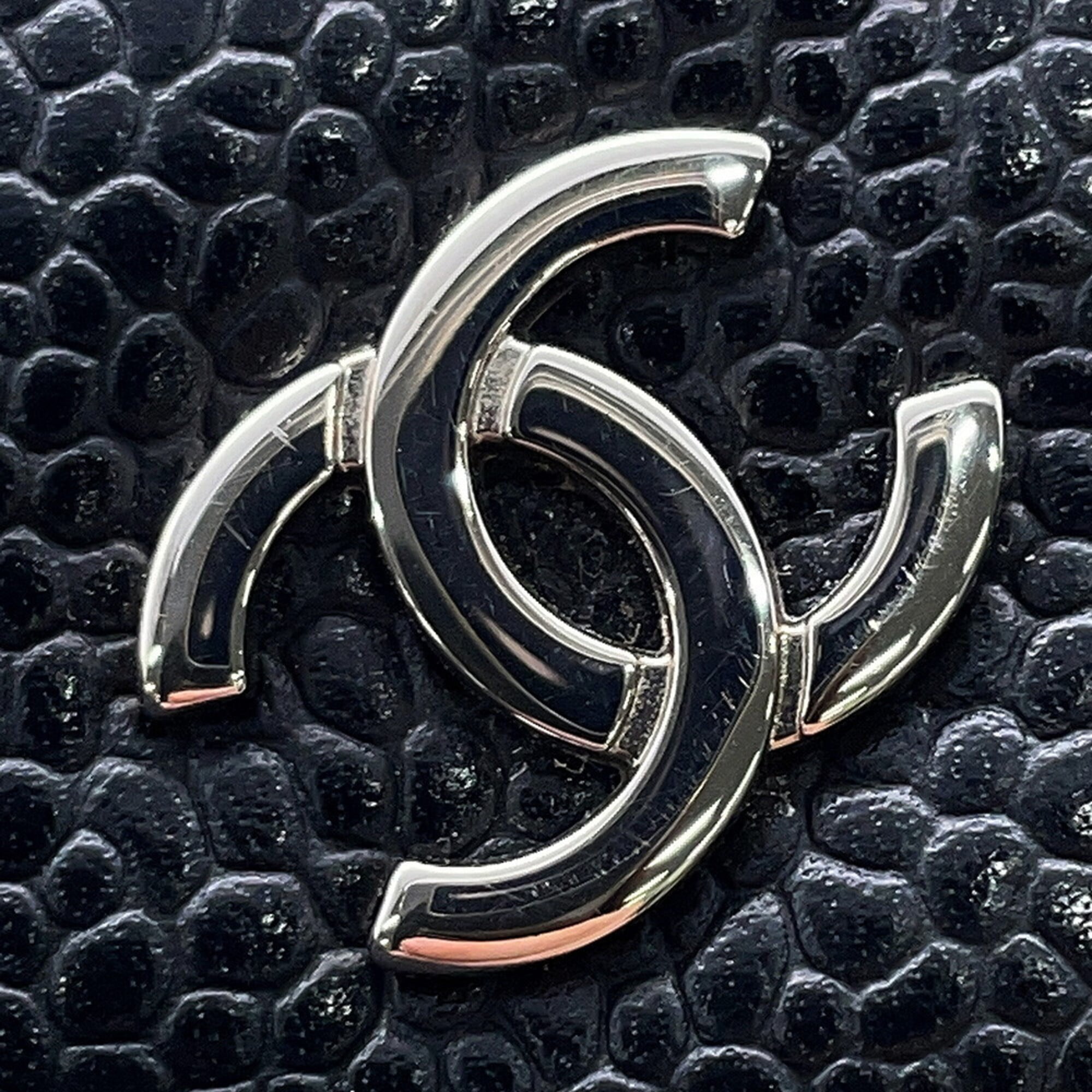 Chanel Matelasse Black Grained Calfskin Coin Purse/Coin Case (Pre-Owned)