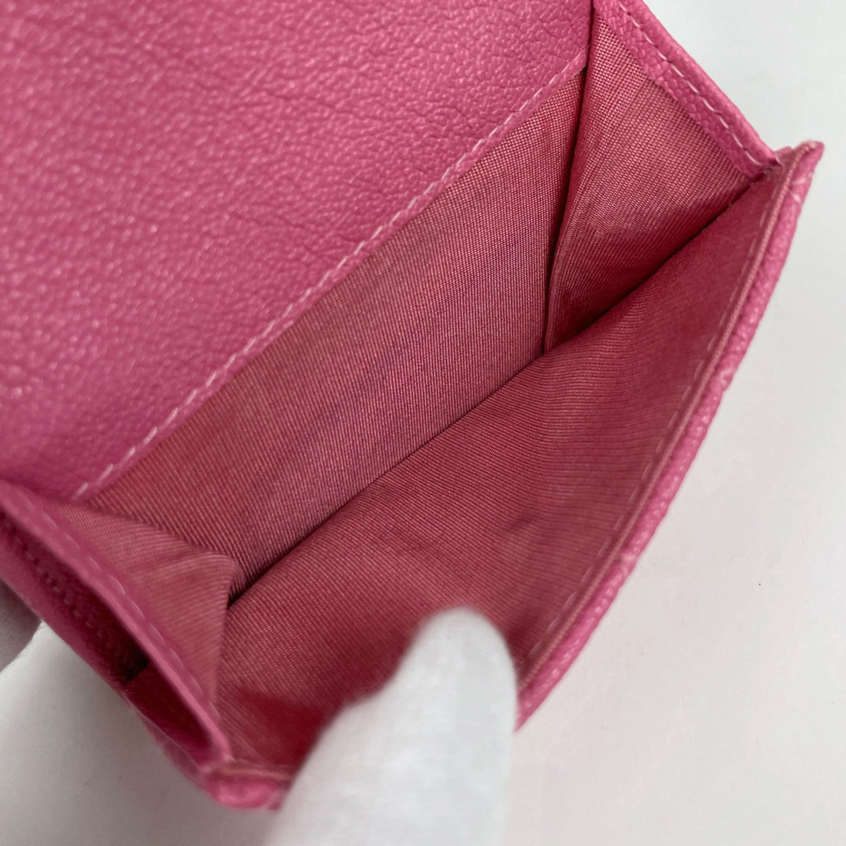 Chanel Boy Chanel Pink Grained Calfskin Wallet (Tri-Fold) (Pre-Owned)