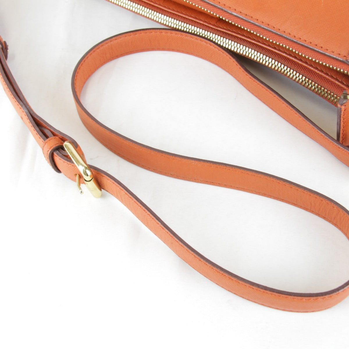 Mcm Orange Leather Shoulder Bag (Pre-Owned)
