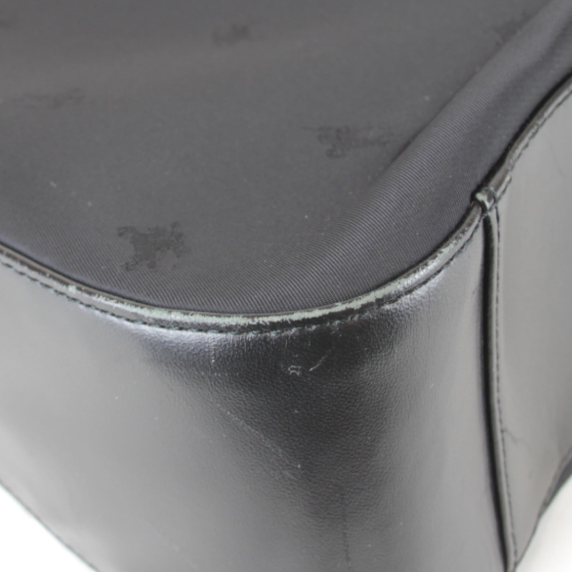 Burberry Black Nylon Leather Shoulder Bag (Pre-Owned)