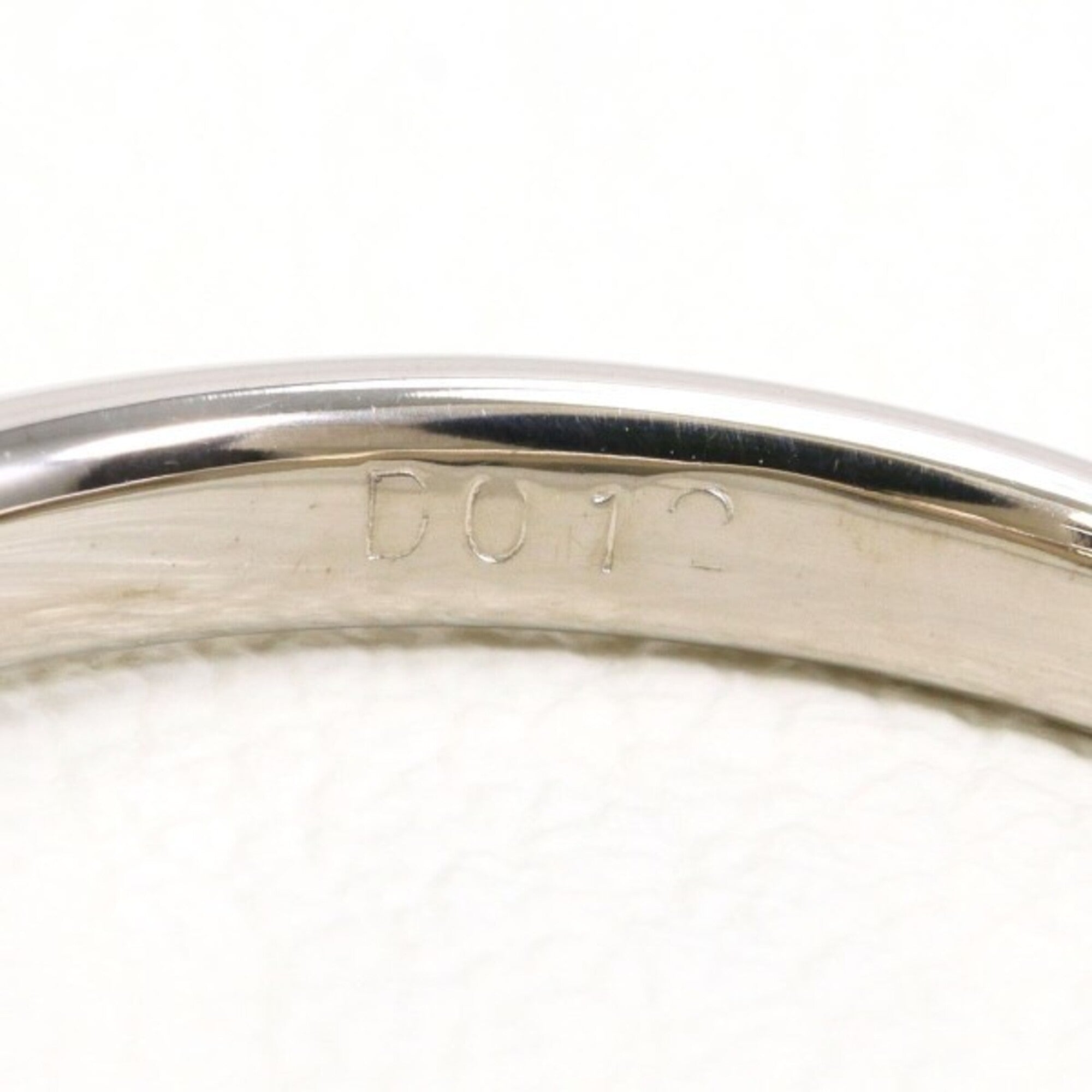 Unbranded White Gold White Gold (18K) Band Ring (Pre-Owned)