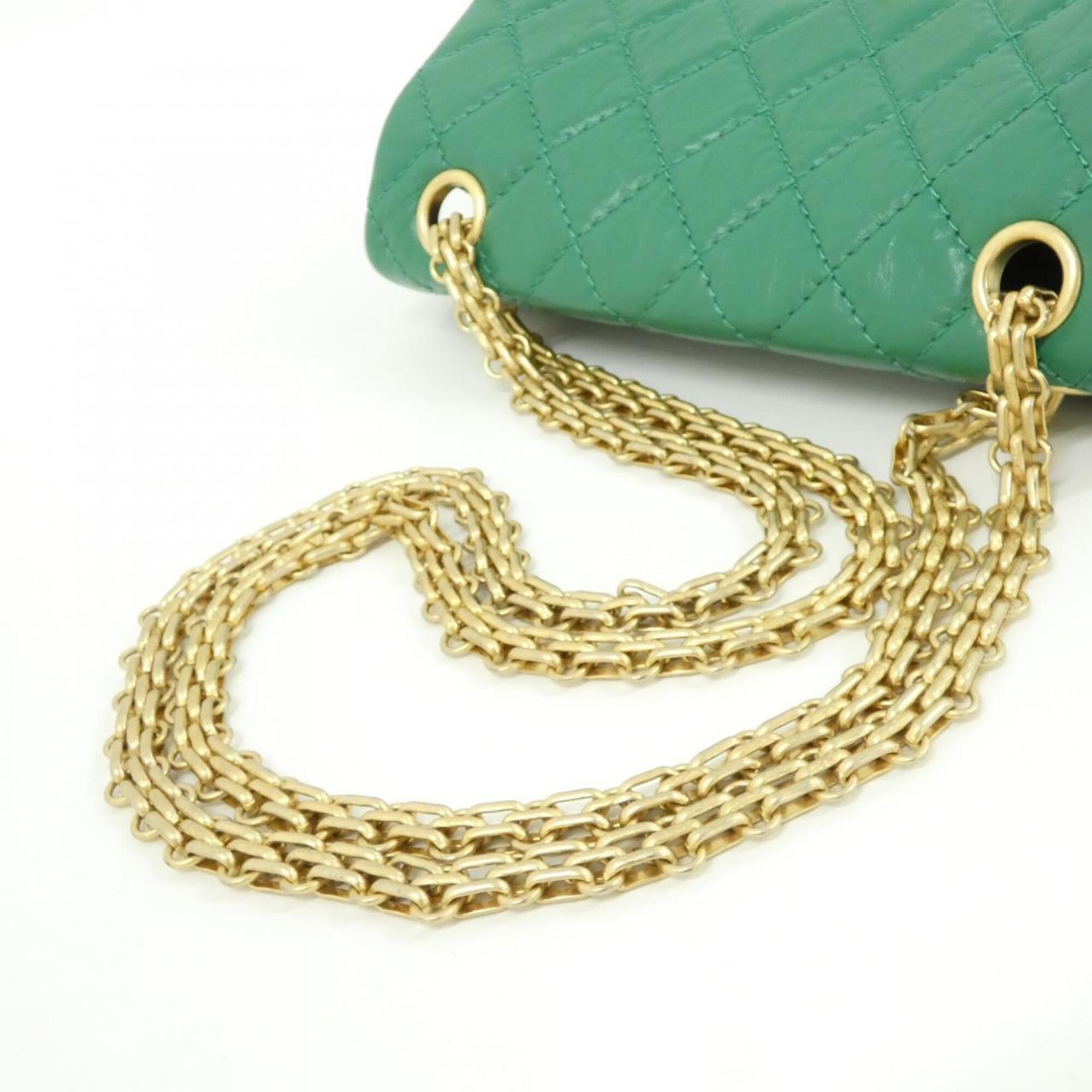Chanel Green Leather Shoulder Bag (Pre-Owned)