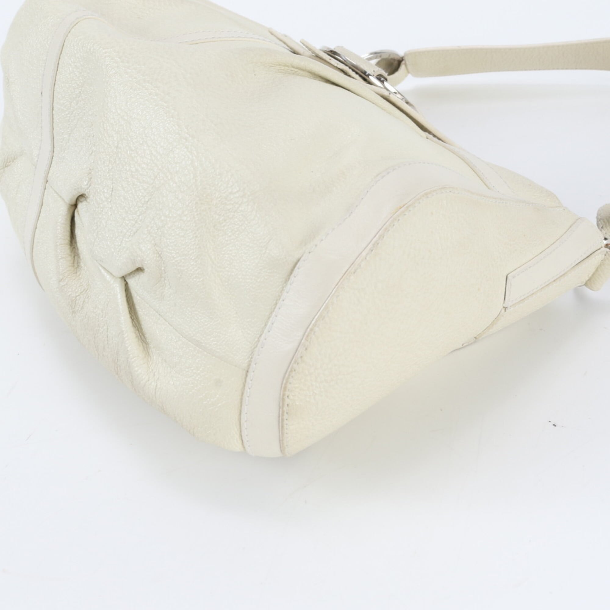 Bvlgari Ivory Leather Handbag Shoulder Bag (Pre-Owned)