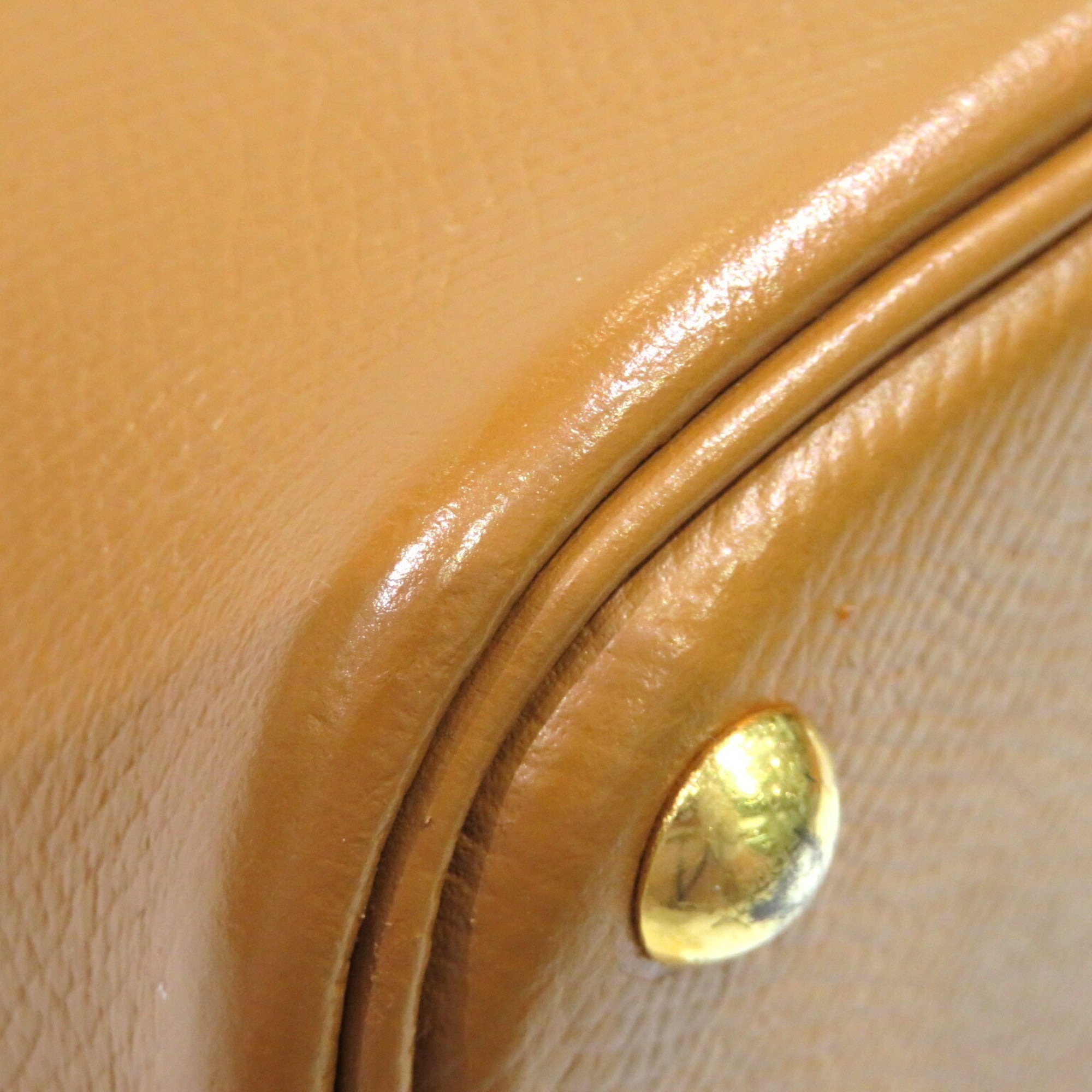 Hermes Gold Courchevel Leather Handbag (Pre-Owned)