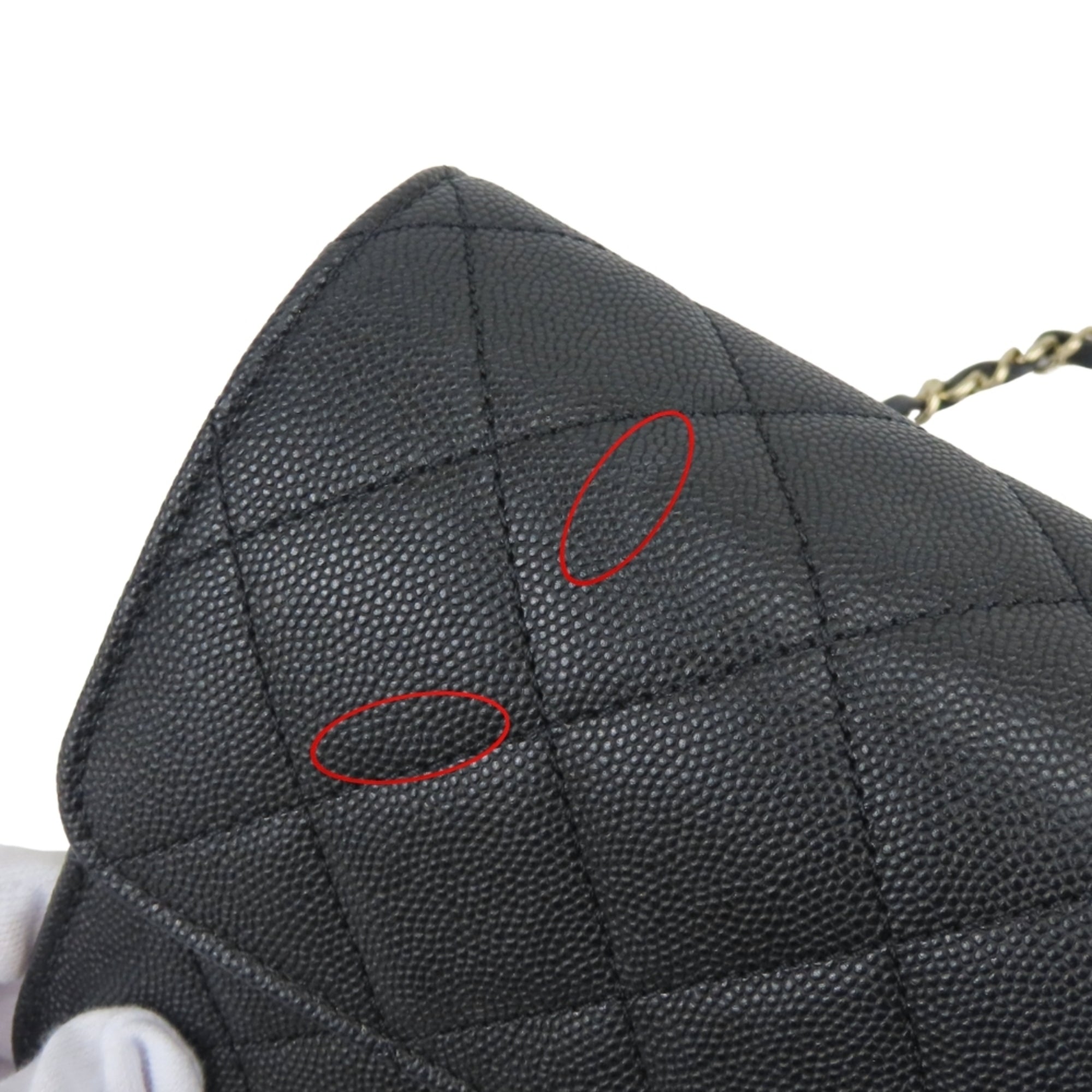 Chanel Black Grained Calfskin Shoulder Bag (Pre-Owned)