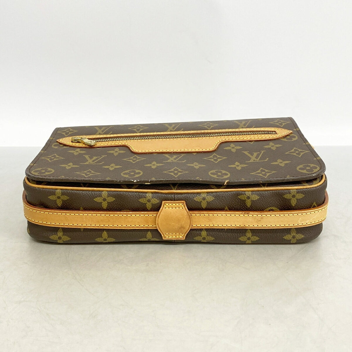 Louis Vuitton Brown Shoulder Bag (Pre-Owned)