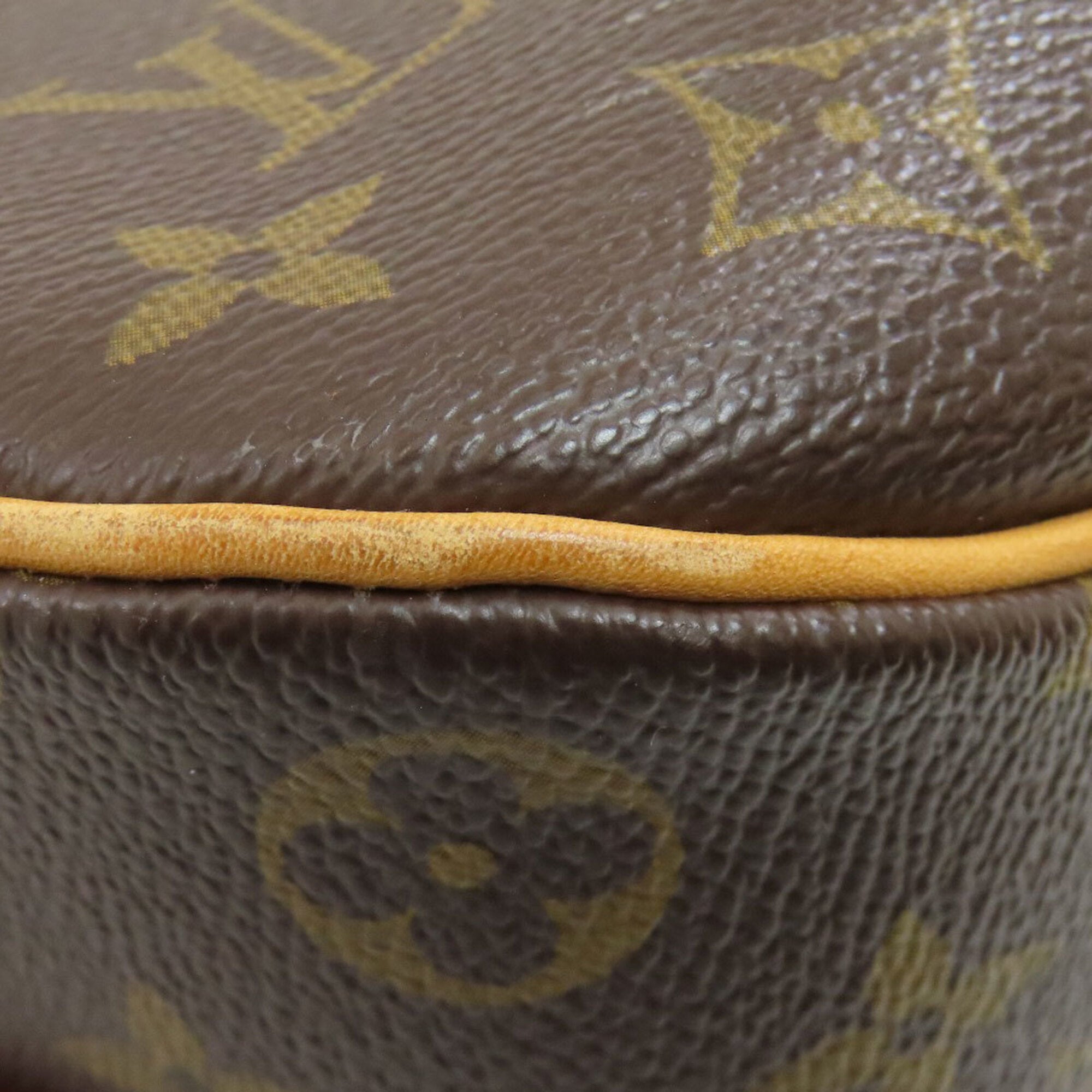 Louis Vuitton Brown Monogram Monogram Canvas Shoulder Bag (Pre-Owned)