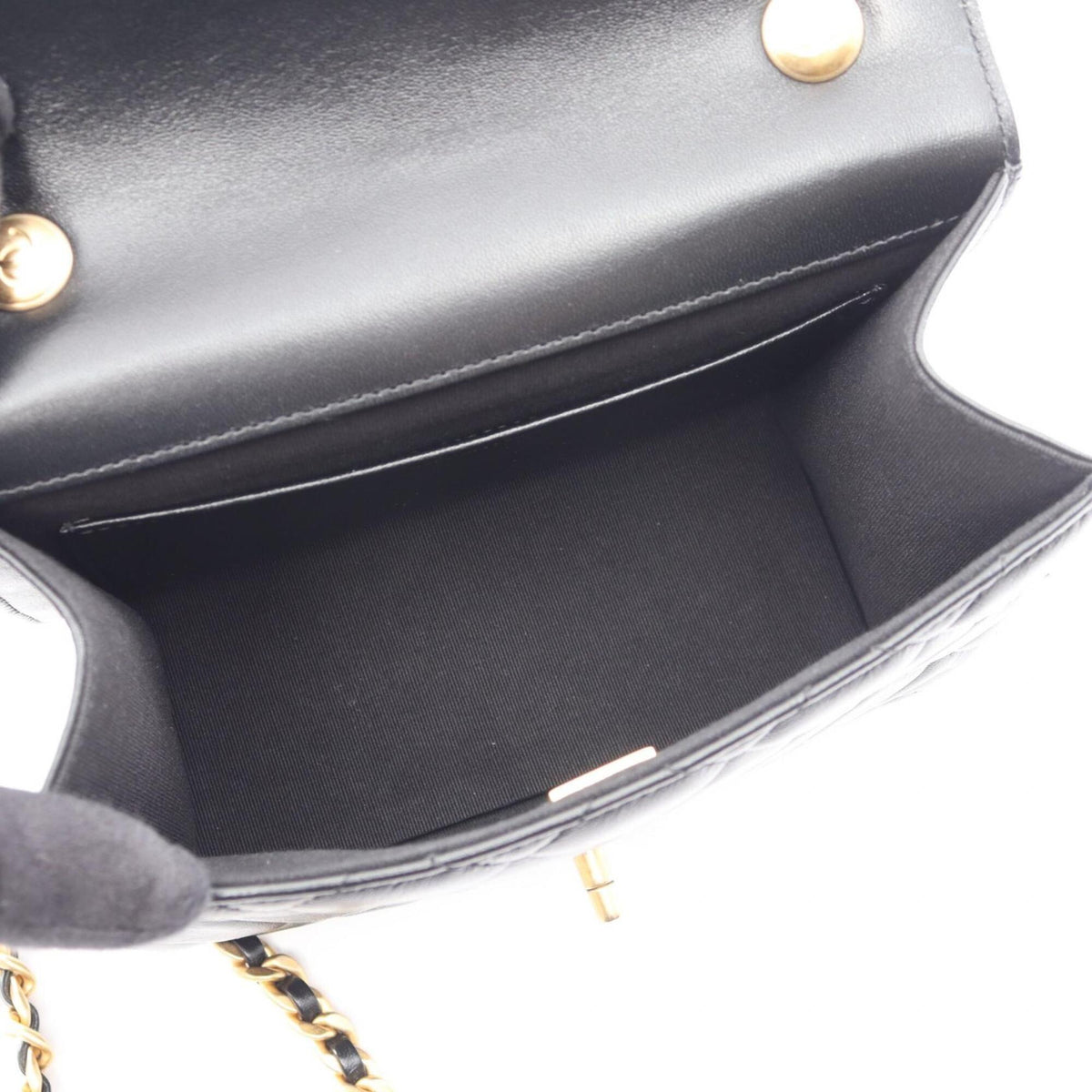 Chanel Black Leather Handbag Shoulder Bag (Pre-Owned)