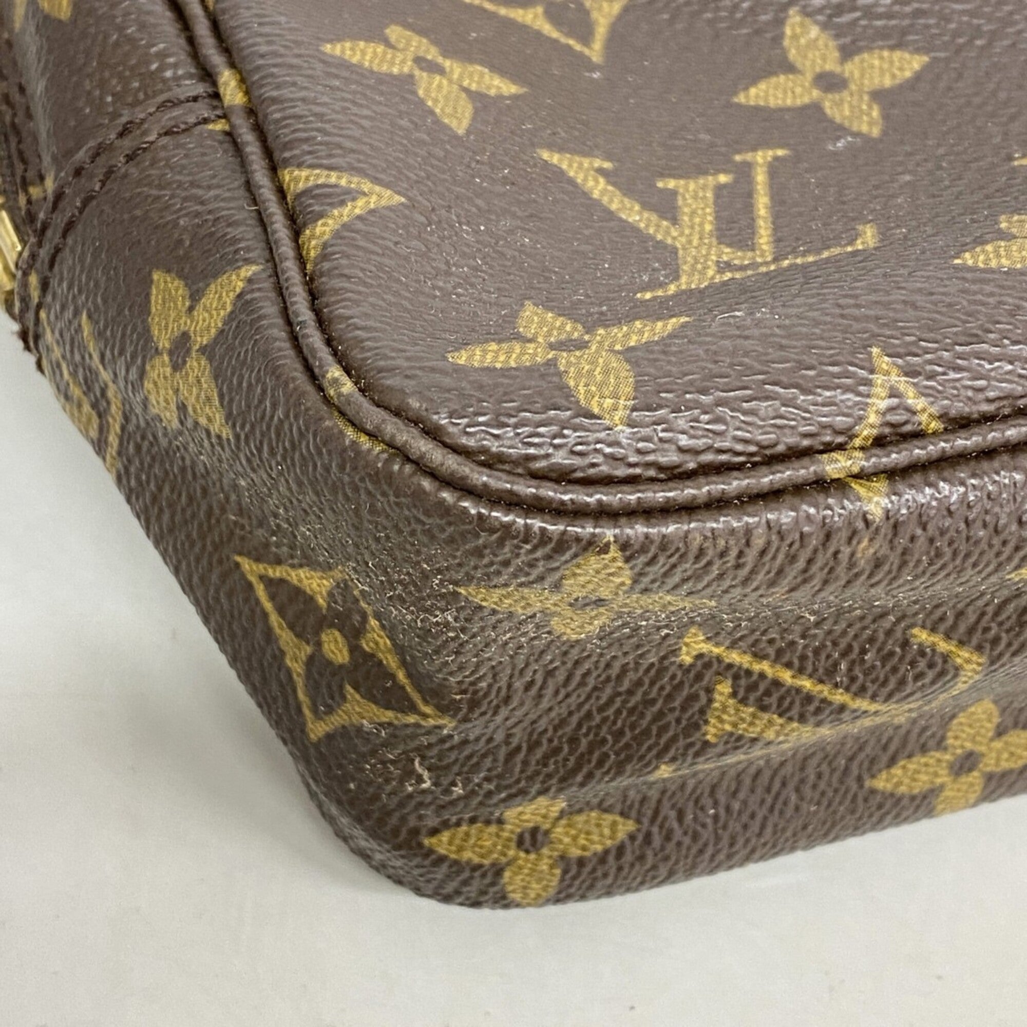 Louis Vuitton Brown Pouch (Pre-Owned)