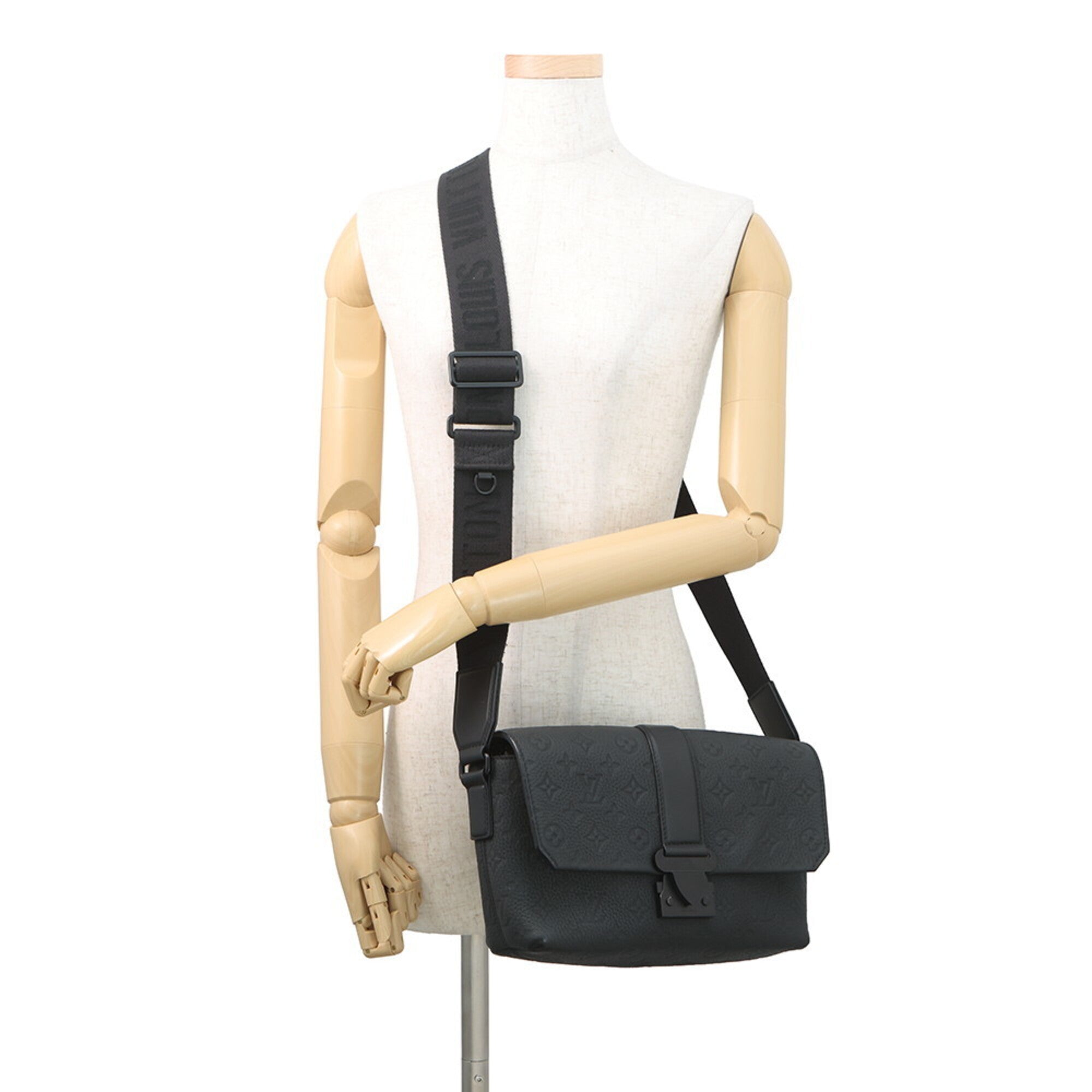 Louis Vuitton Monogram Black Noir Leather Handbag Shoulder Bag (Pre-Owned)