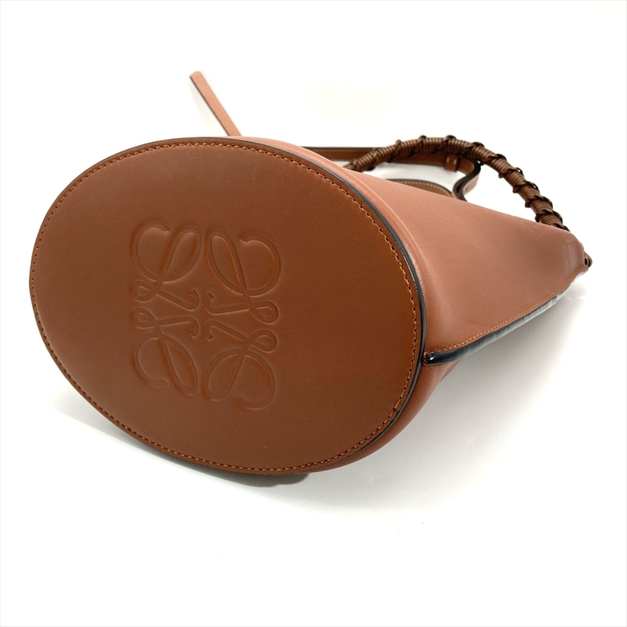 Loewe Brown Leather Shoulder Bag (Pre-Owned)