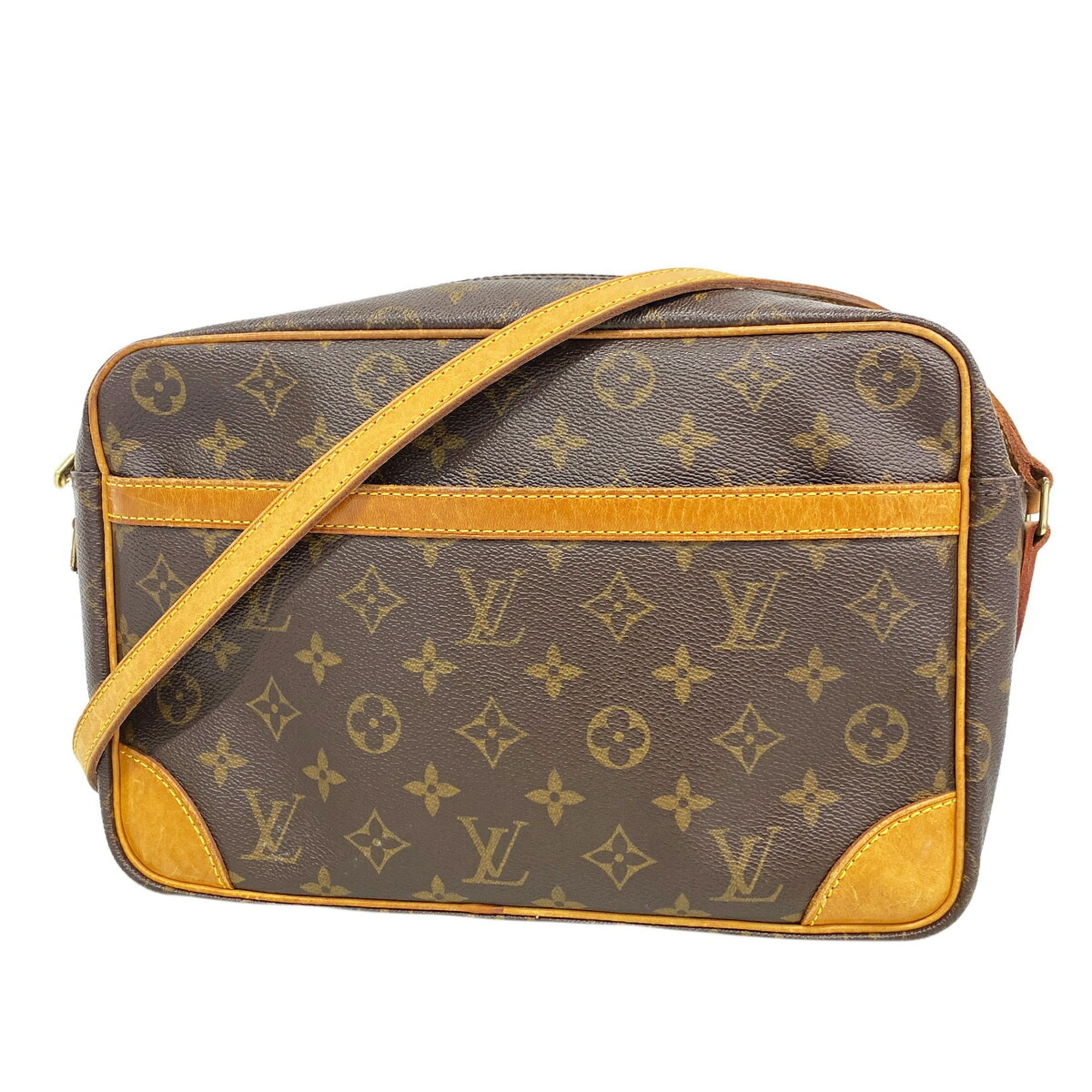 Louis Vuitton Brown Shoulder Bag (Pre-Owned)