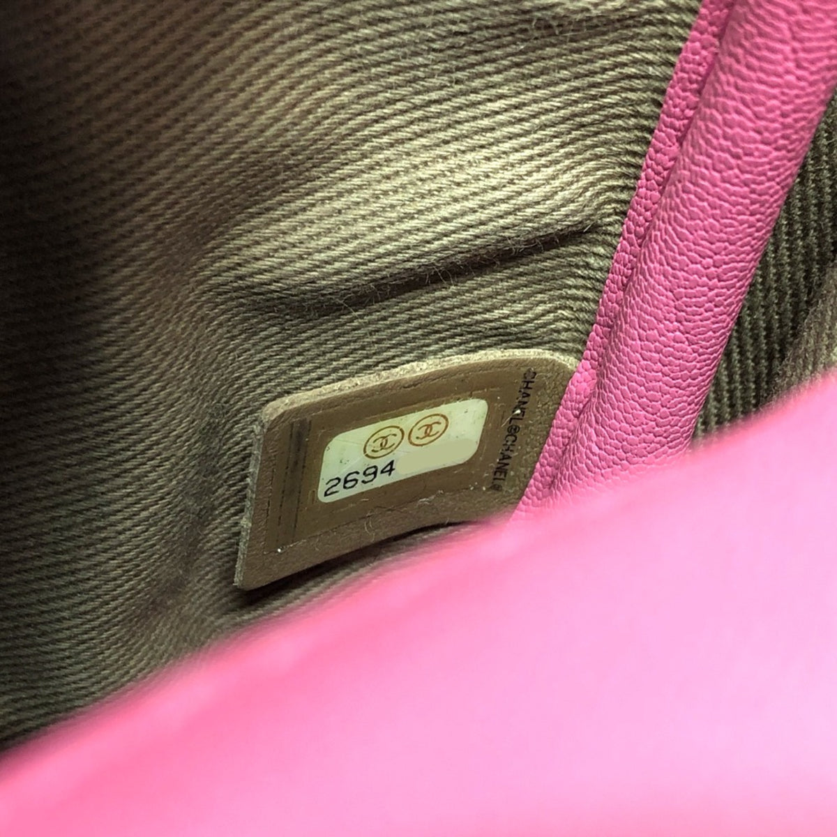 Chanel Pink Leather Shoulder Bag (Pre-Owned)
