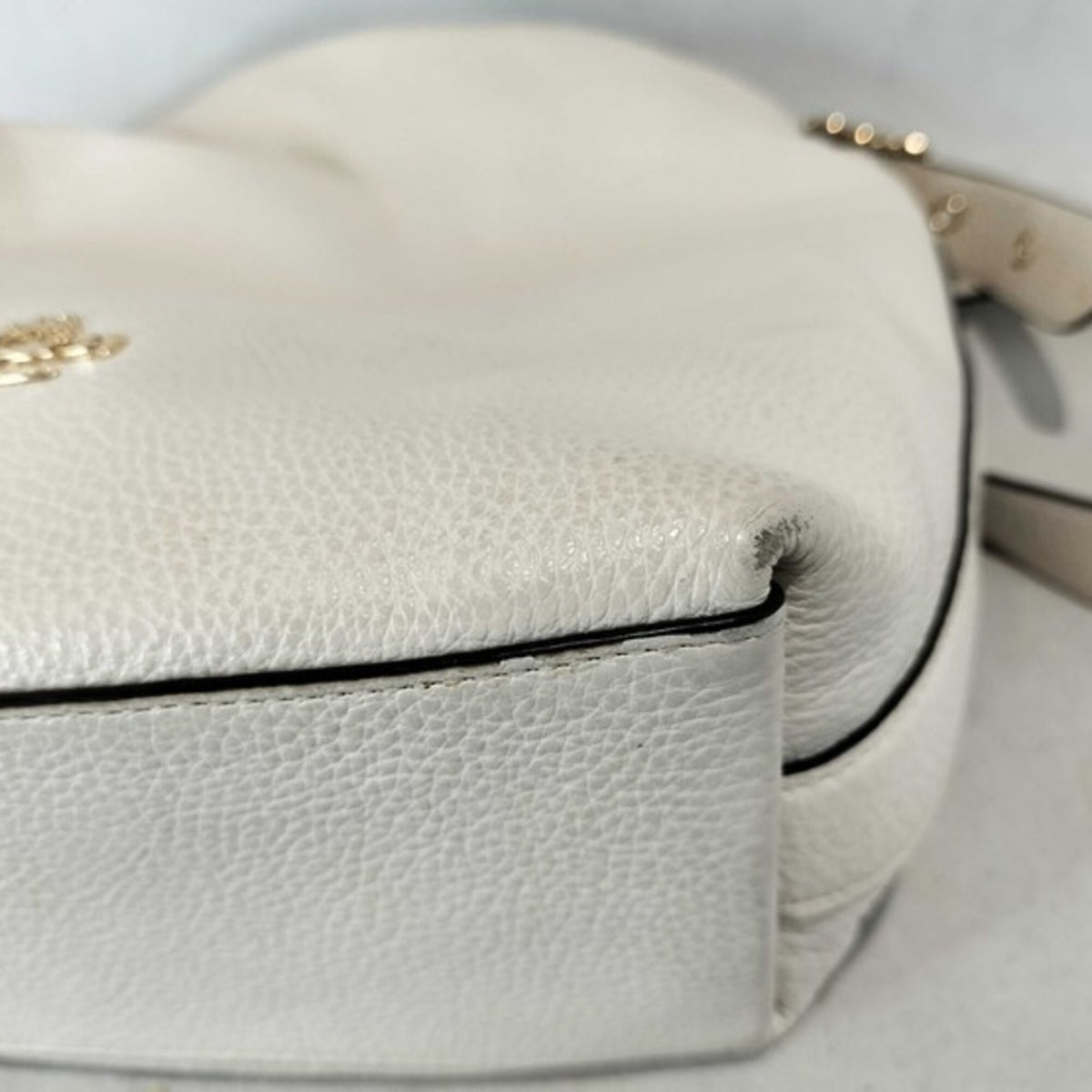 Coach White Shoulder Bag (Pre-Owned)